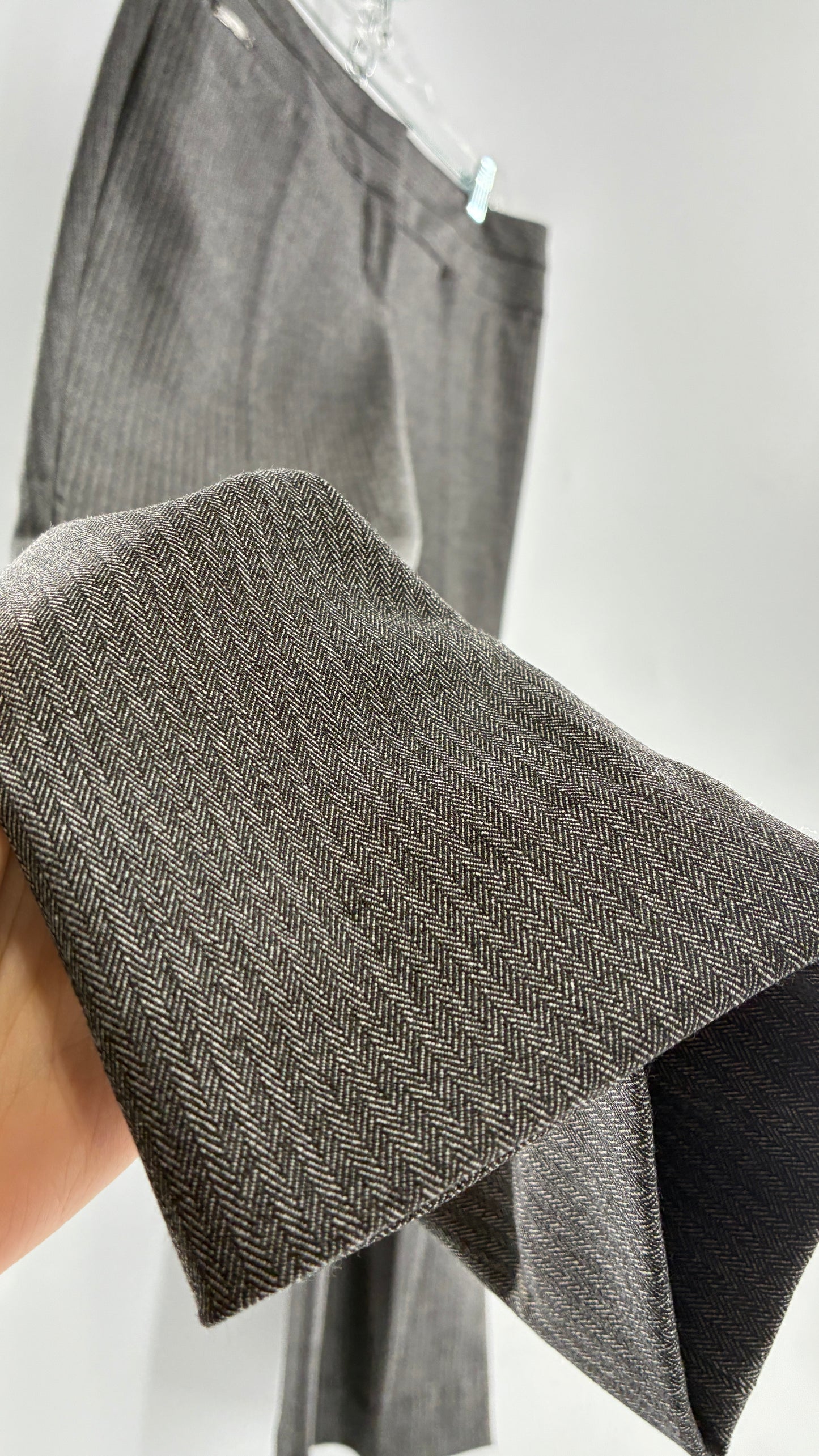 Vintage 1990s EXPRESS Editor Dark Grey Pinstripe Ultra Low Rise Thick Hip Band Kick Flares (6R)