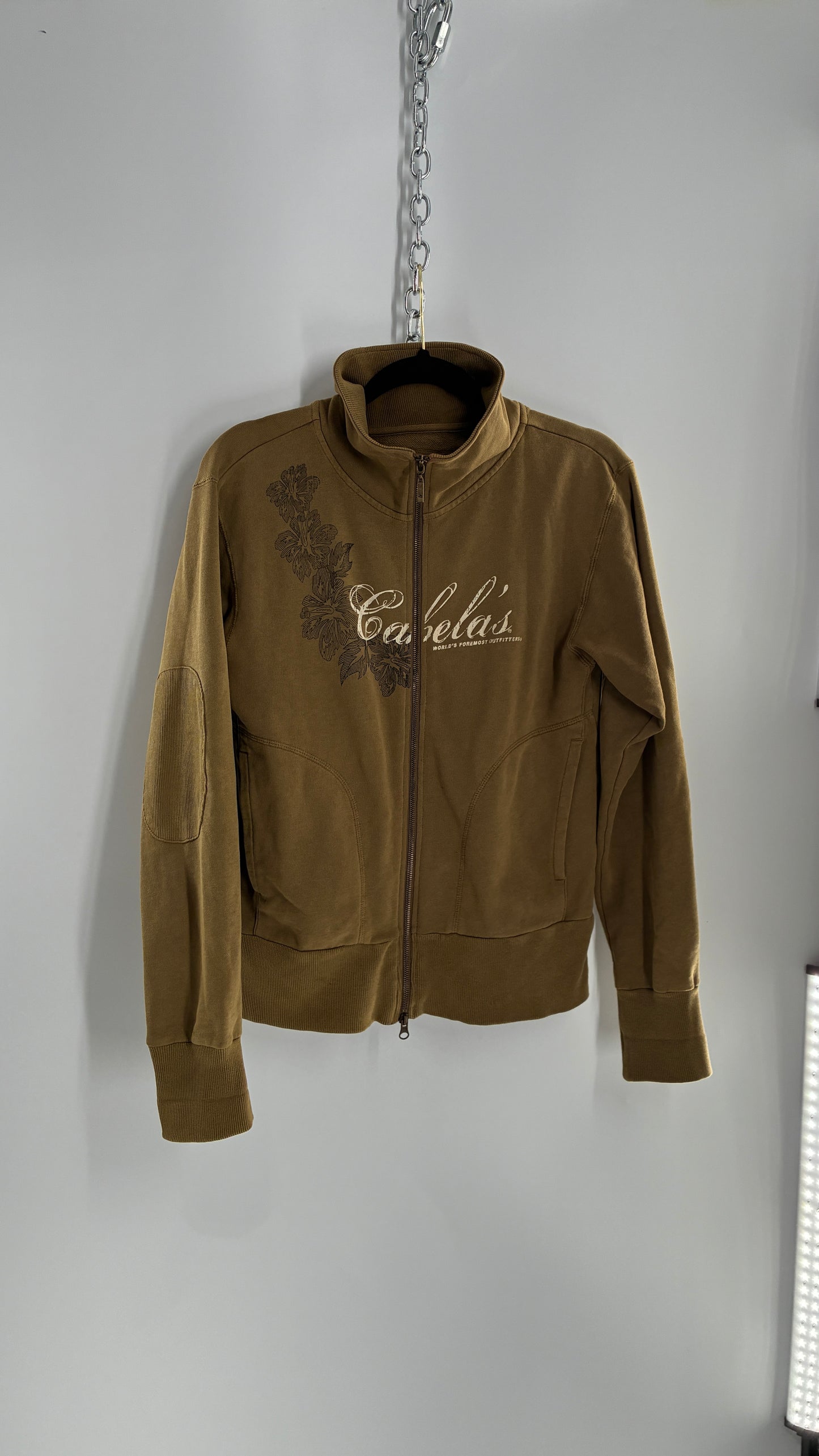 Vintage Cabela’s Tan Zip Front with Patch Details and 2000s Graphic (Large)