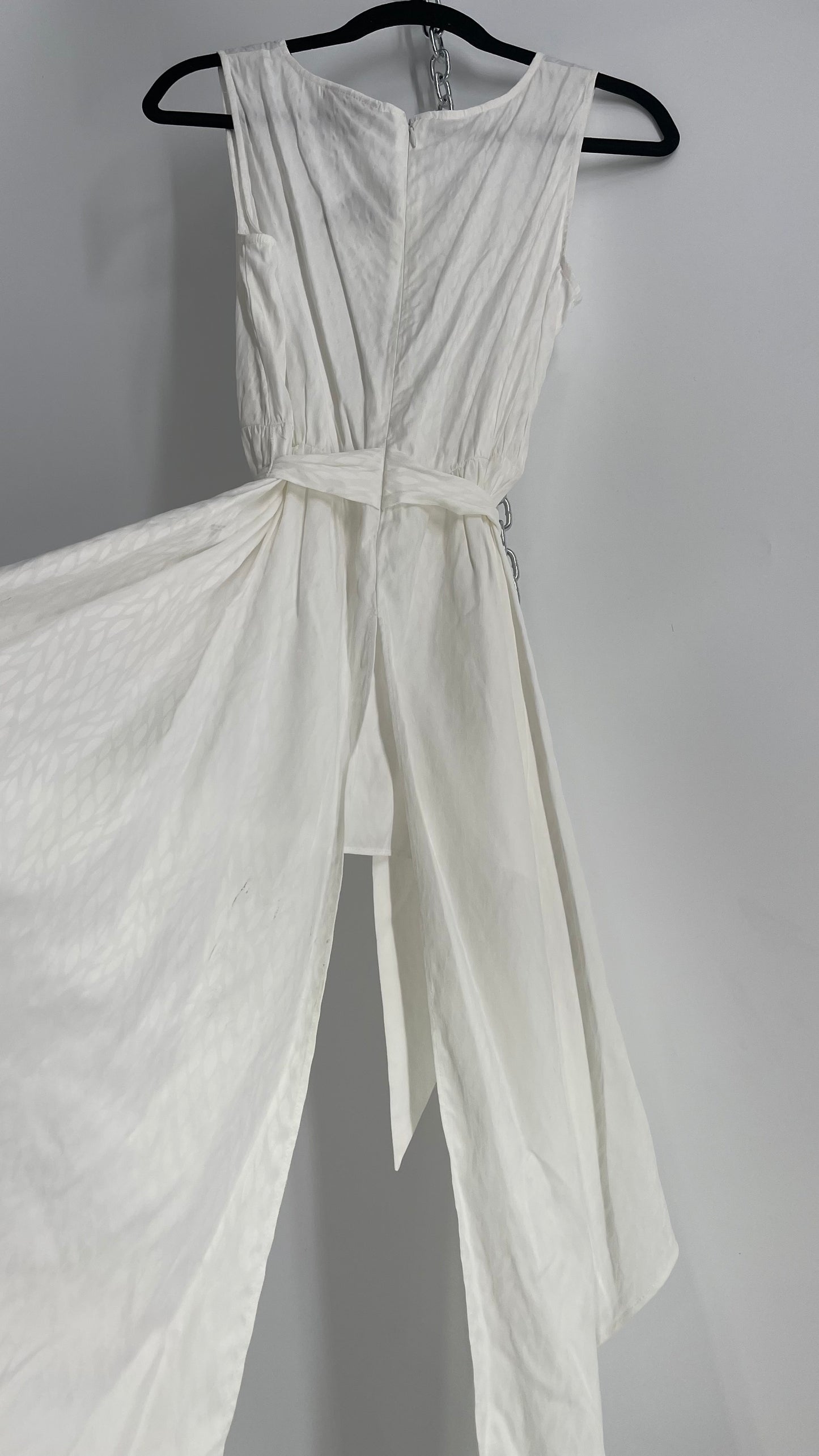Sachin + Babi Anthropologie White Asymmetrical Hem Tunic Blouse (Medium)