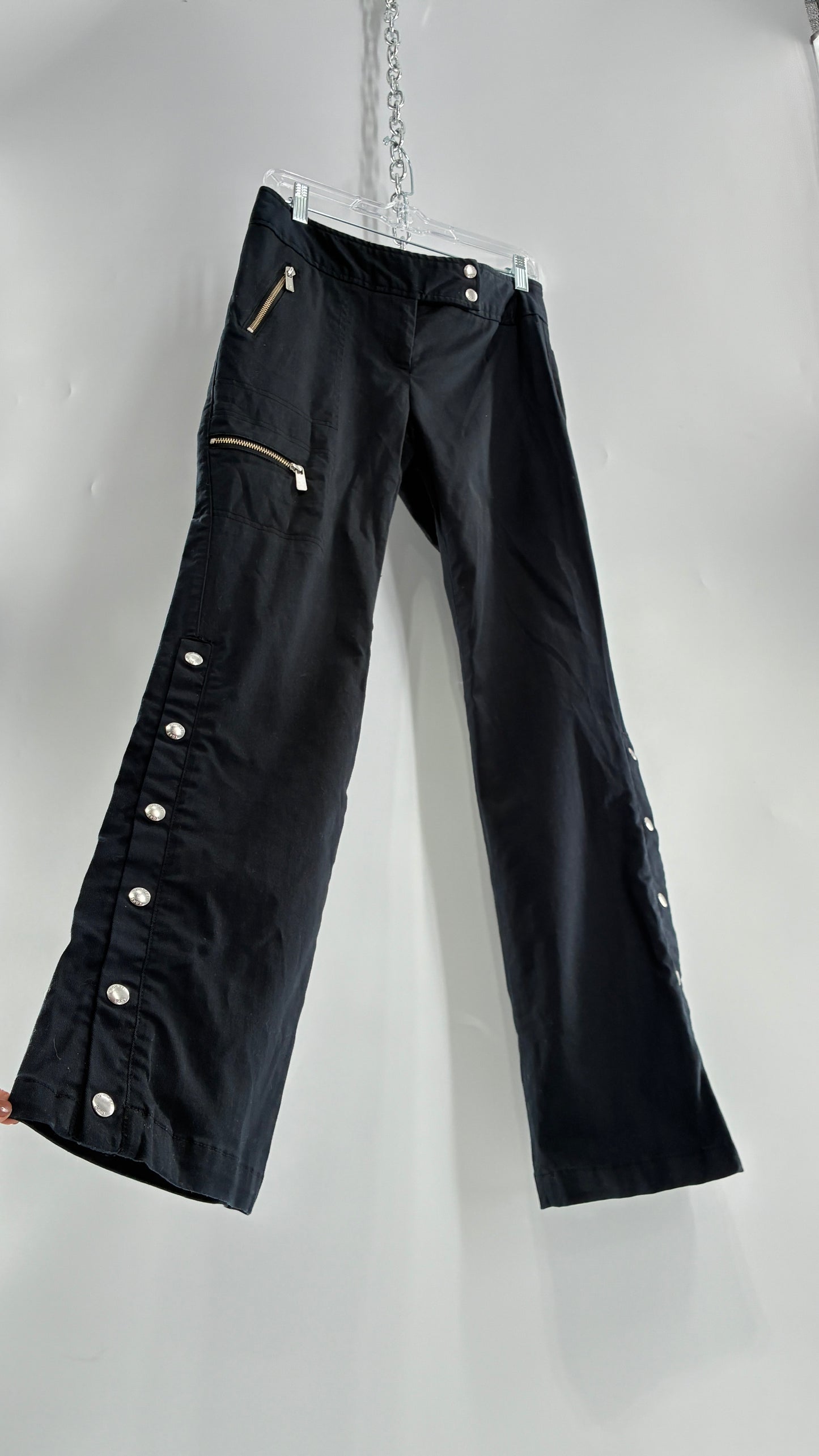 Vintage MICHAEL KORS Black Button Leg Kick Flare Low Rise Pants with Zipper Details and Side Closure (6)