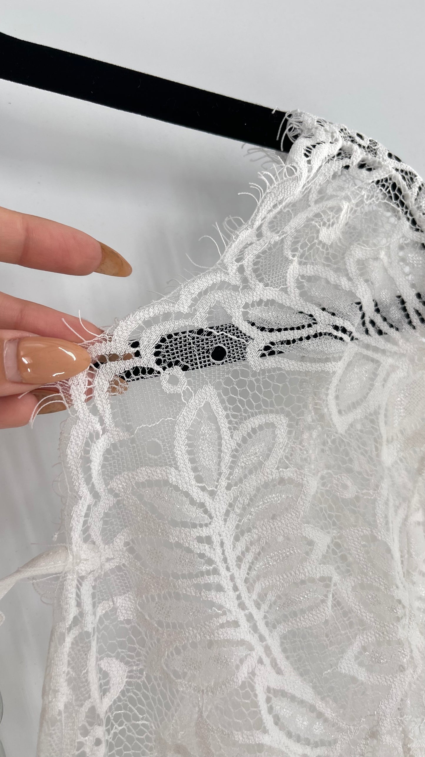 Vintage White Lace Scalloped Negligée Blouse (Small)