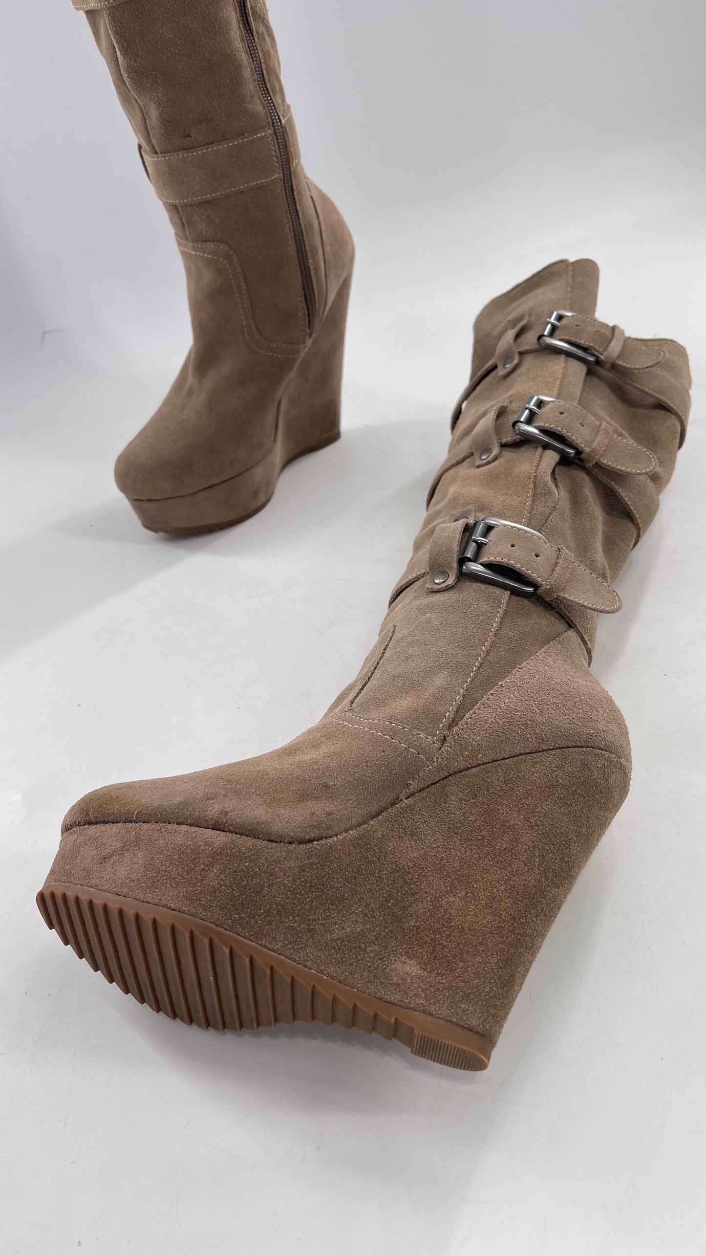Vintage Bakers Genuine Suede Leather Gray/Tan Wedge Platform Knee High Boots with Gun Metal Buckles (6)