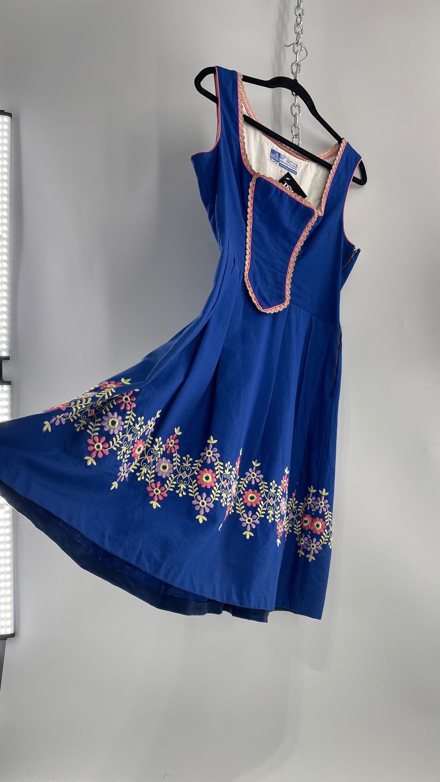 Vintage 1970s Spitzing Modell Wilhelm Picherer Hohenkirchen Traditional German Hand Embroidered Royal Blue Dress (M)