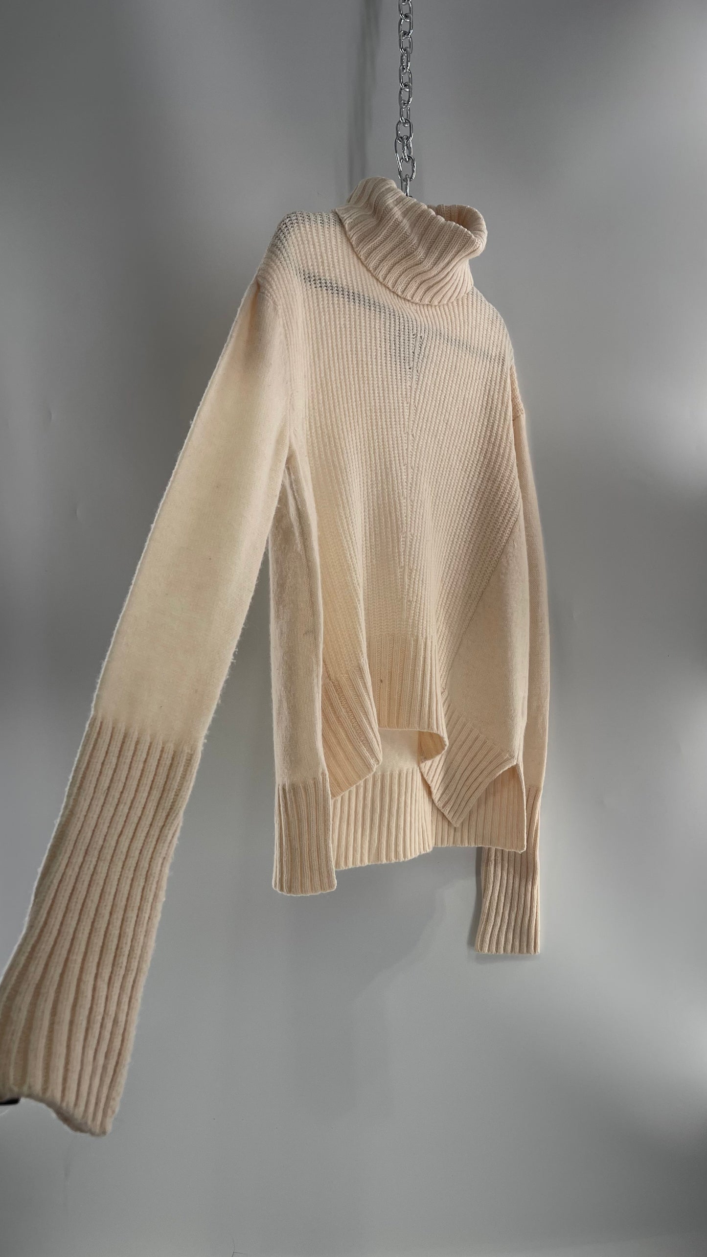 MOTH Anthropologie 80% Wool Ivory Off White Knit Turtle Neck Sweater (Small)