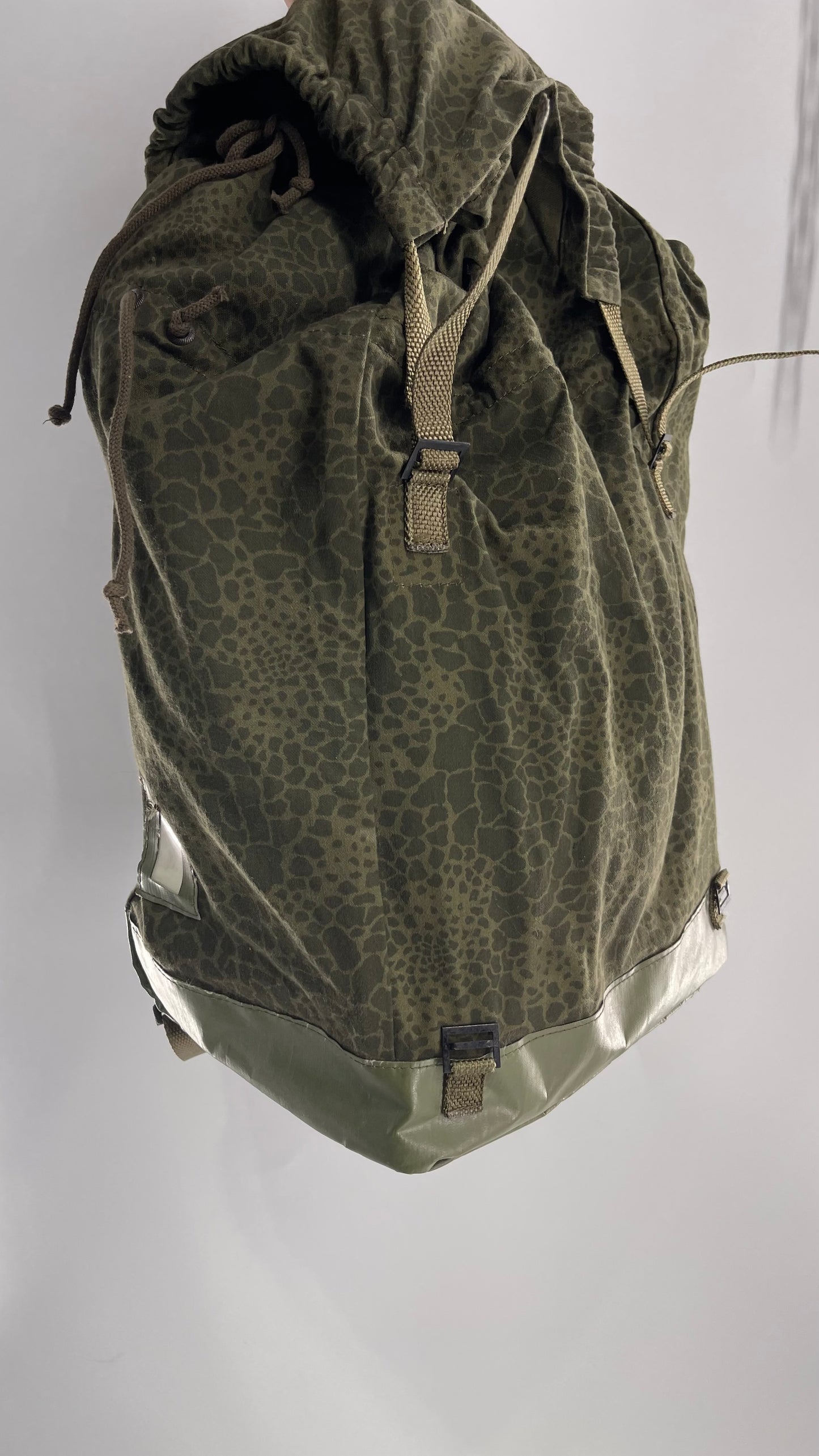 Urban Outfitters Army Green Huge Laundry/Luggage Style Bag with Tags Attached