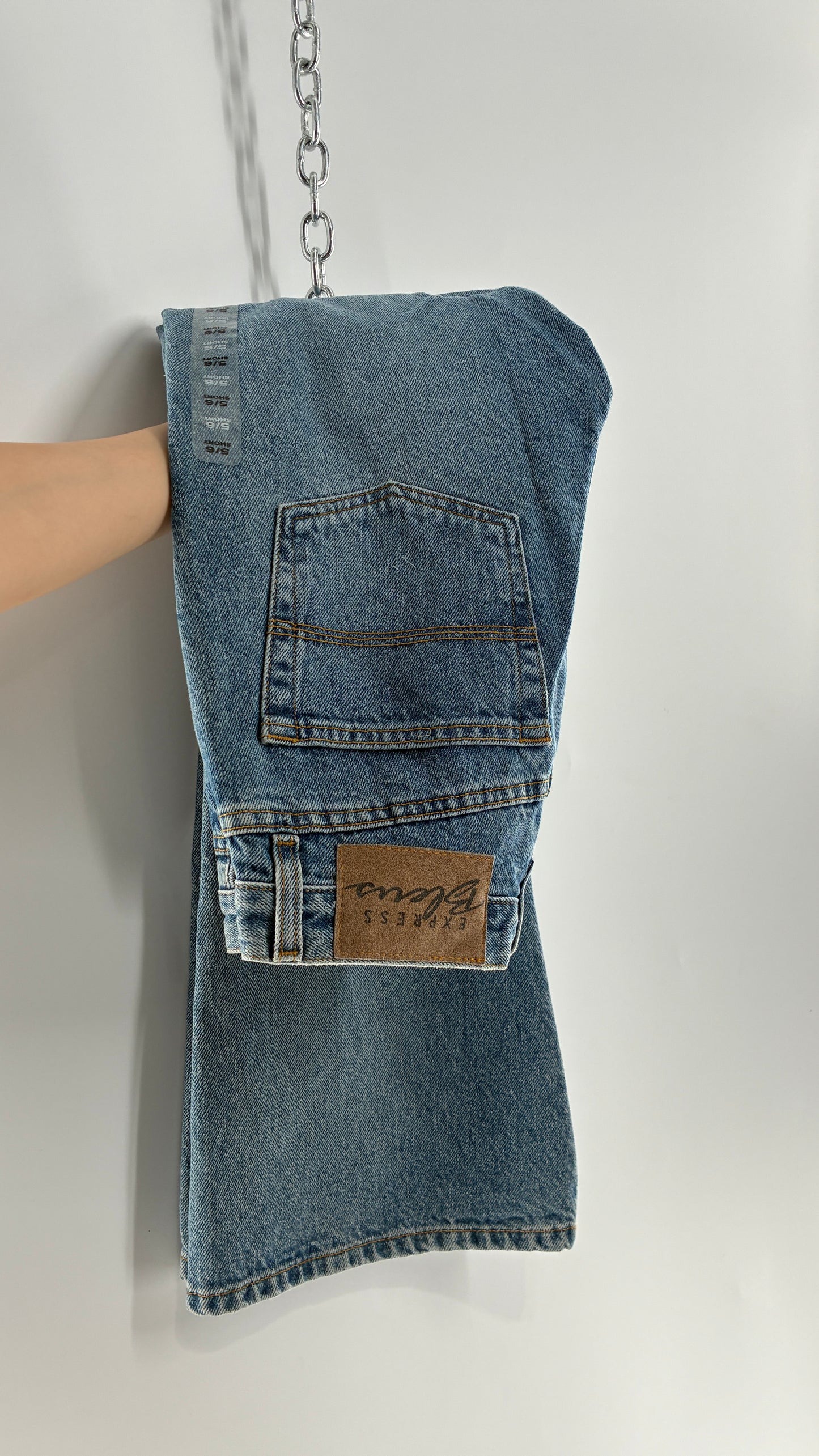 Deadstock Vintage Express Bleus Light Wash Short Flares Made in Mexico (5/6)