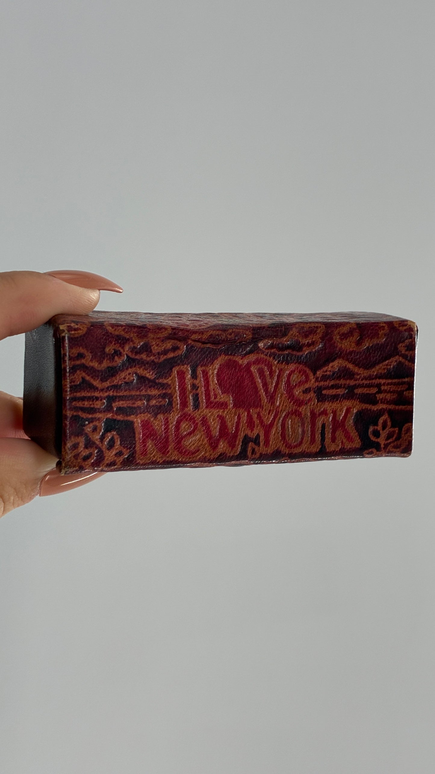 Vintage 1980s I ♥️ NEW YORK Leather Lipstick Case