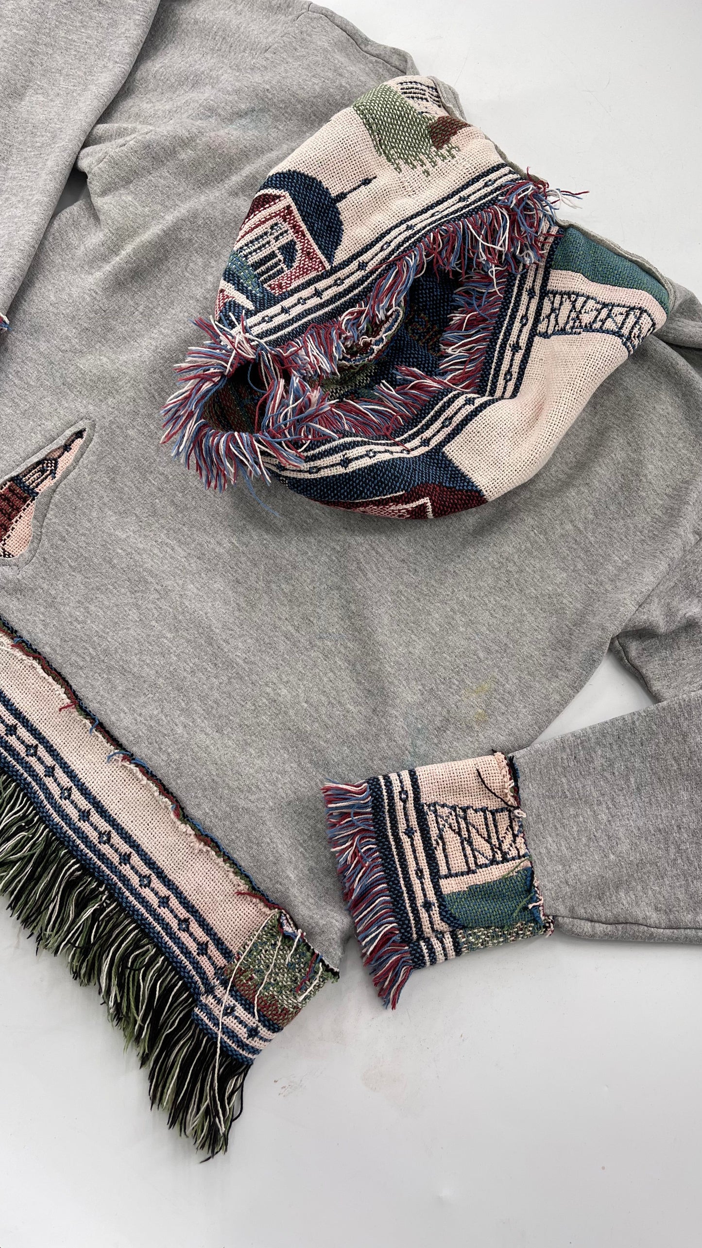 CUSTOM NY Tappanzee Rugged Distressed Blanket Hoodie with Coloration Gradient (S/M)