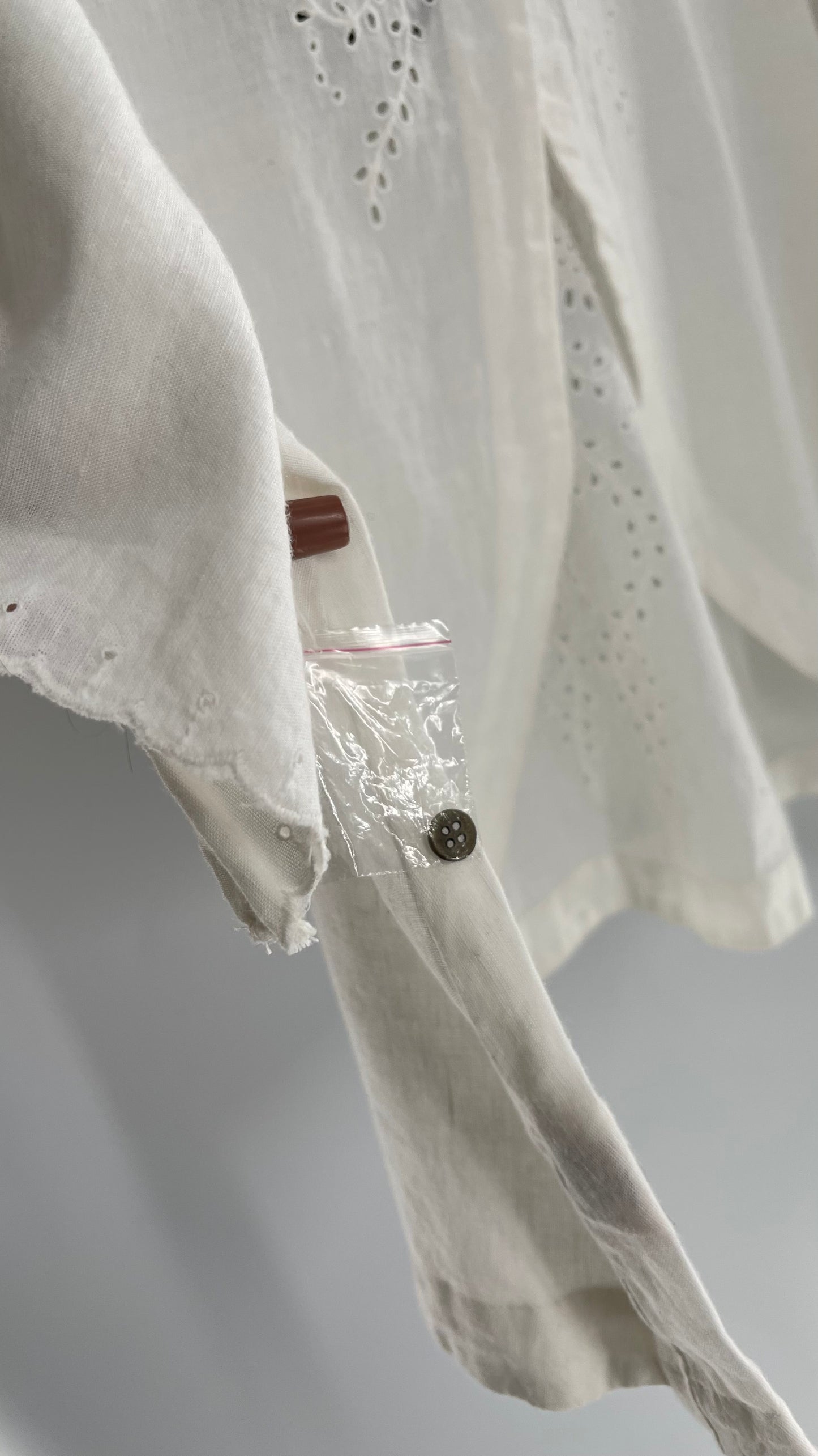 Free People Off White Cotton Open Back Eyelet Lace Short Sleeve (Medium)