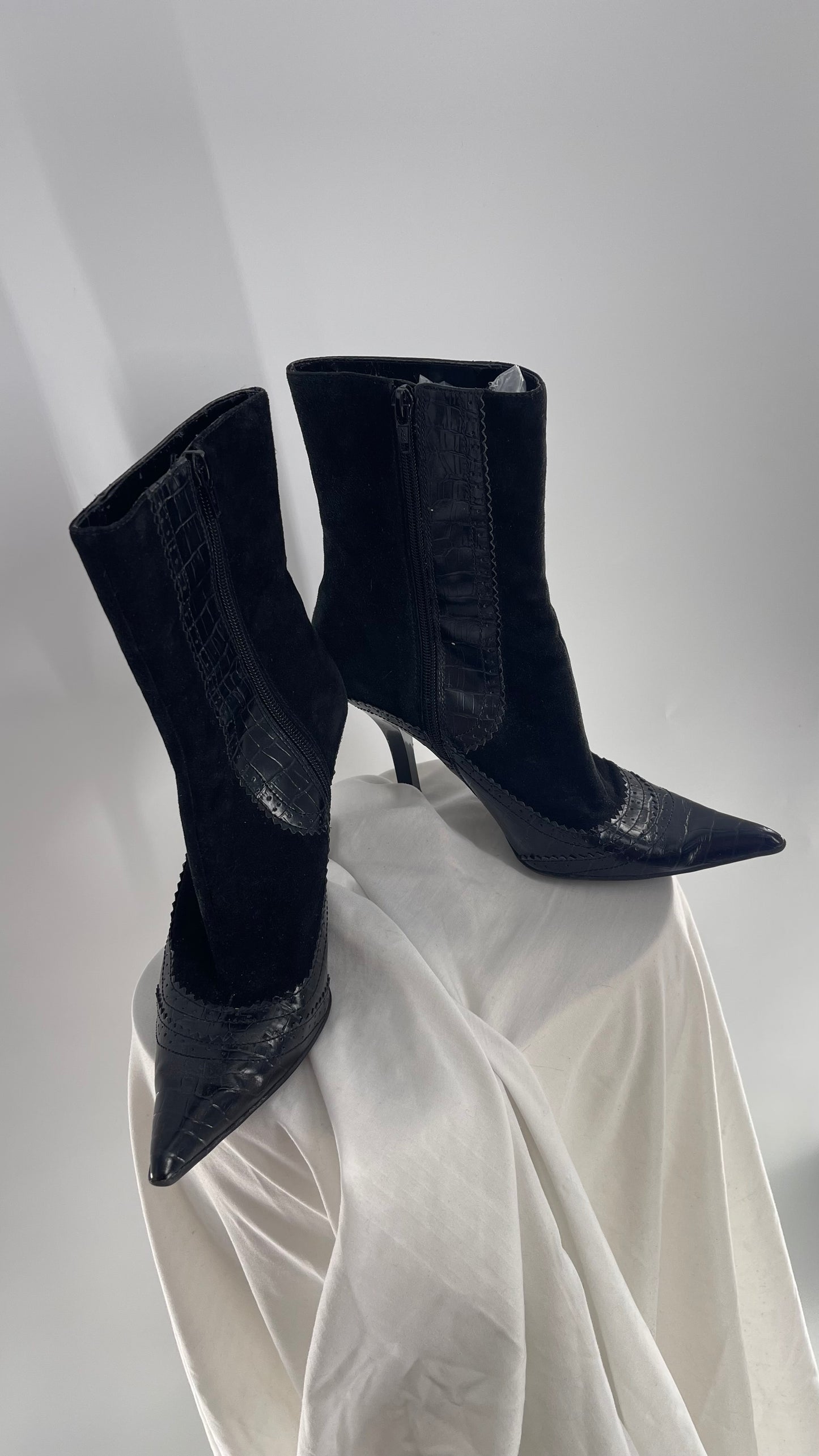 NINE WEST Black Leather Pointed Kitten Heel Boot with Scalloped Embossed Panels (8)