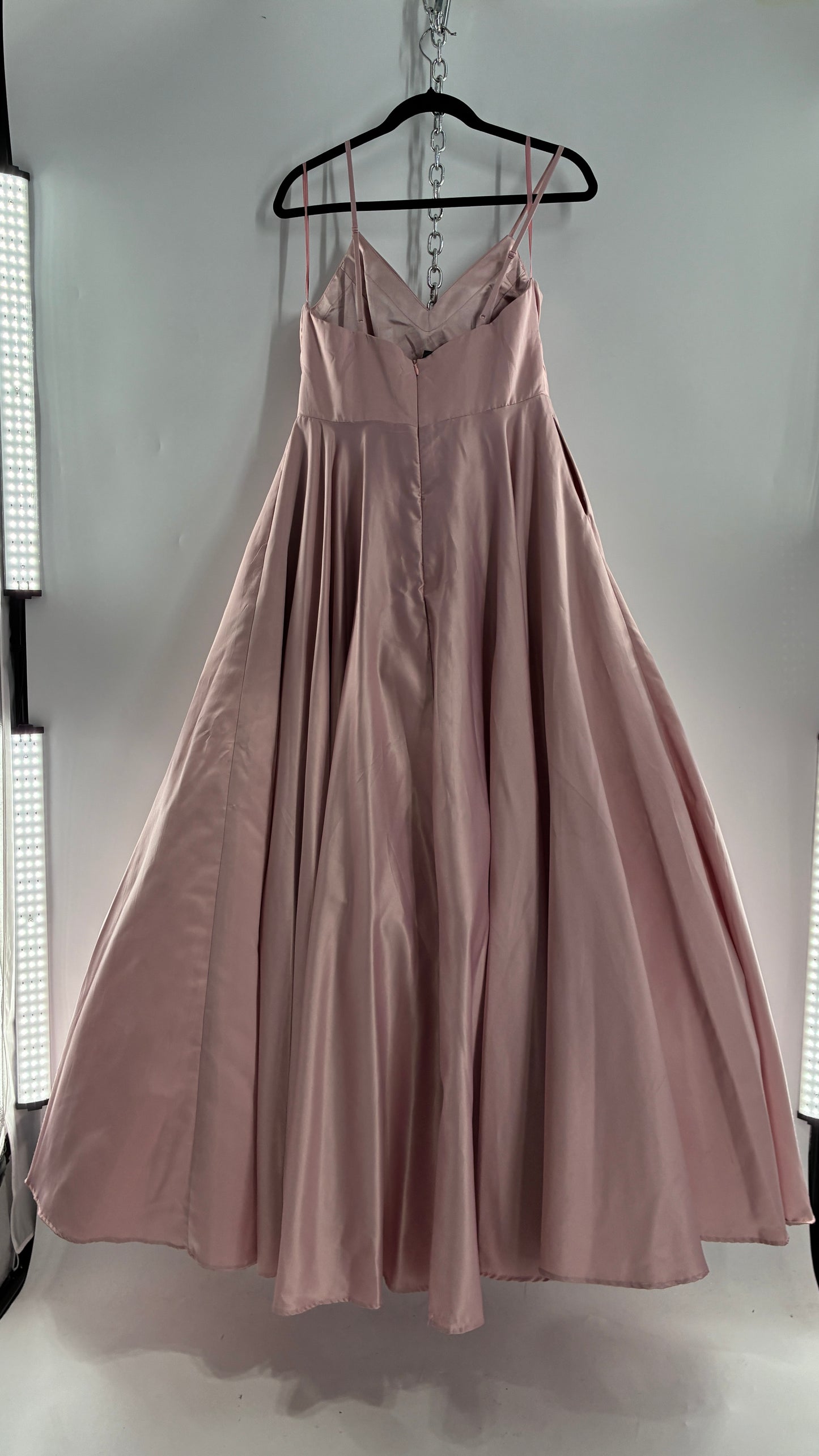 Vintage DANCING QUEEN Dusty Pink Voluminous Ballgown with Multiple Layers of Tulle (XL)