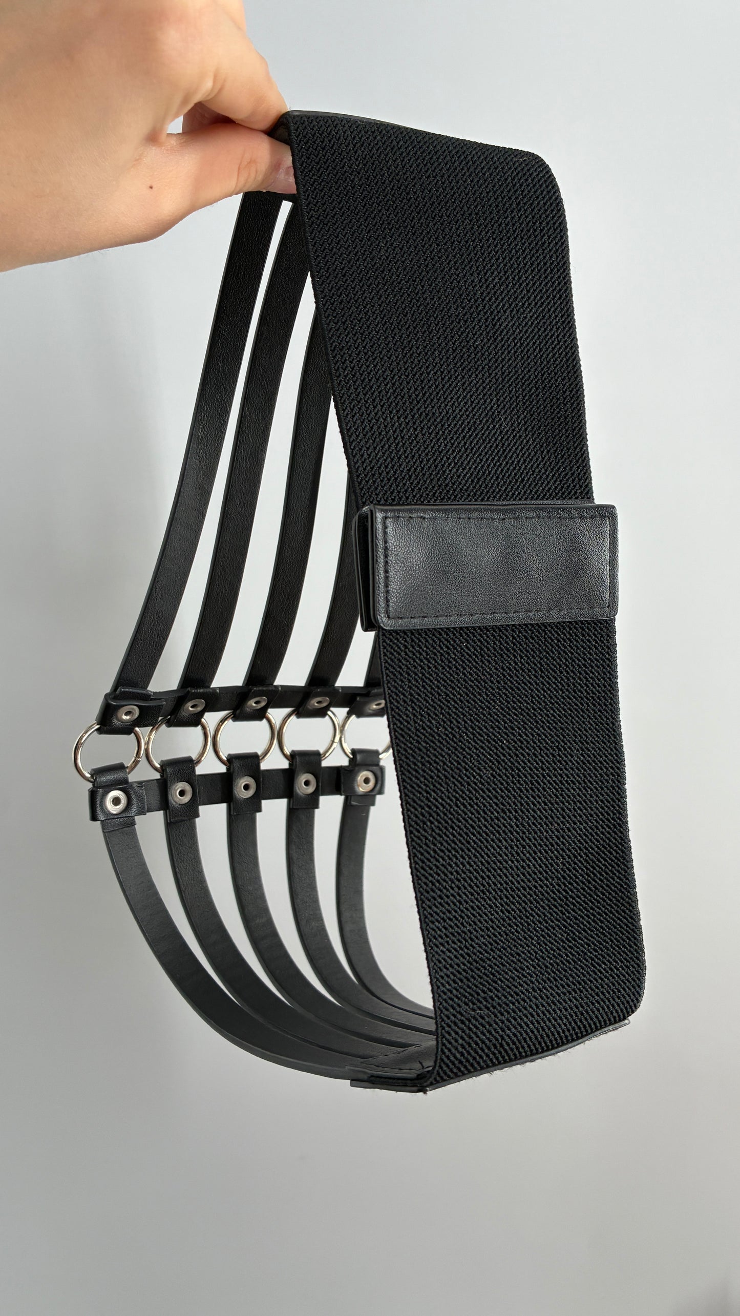 Elastic Caged Leather Belt with Metal O-Ring Details (Small)