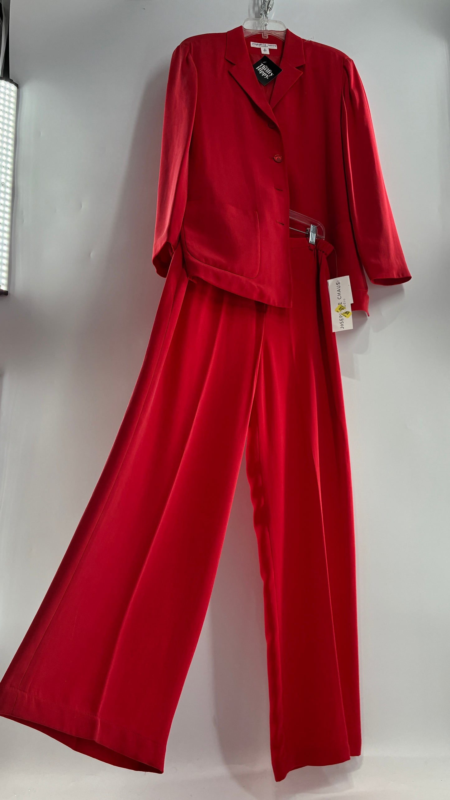 Vintage Josephine Chaus Cayenne 100% Silk Power Blazer and Wide Leg Trouser Set (12)