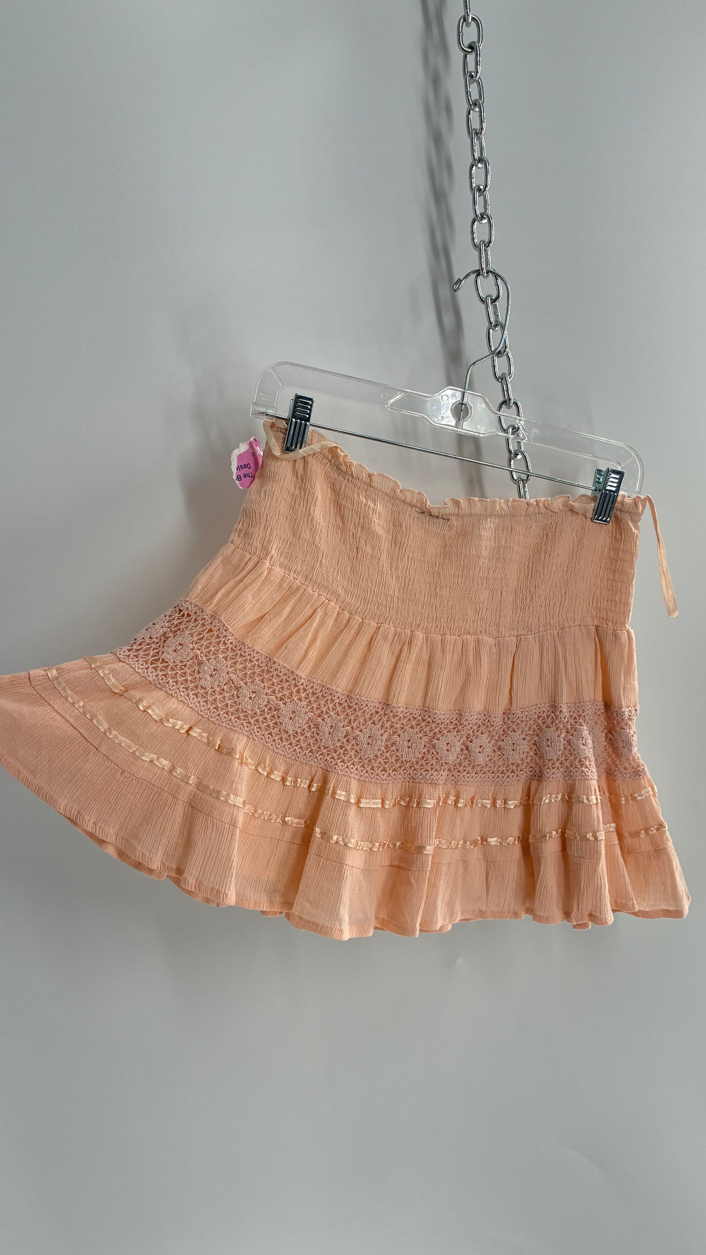 Deadstock Vintage URthe1 Pink Satin Ribbon and Crochet Lace Mini Skirt (Large)