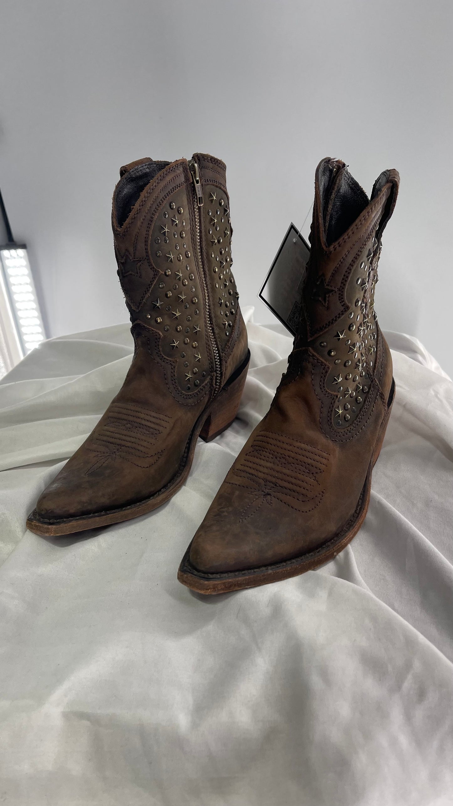 LIBERTY BLACK Handmade in Mexico Leather Cowboy Boots with Star Studs (7.5)