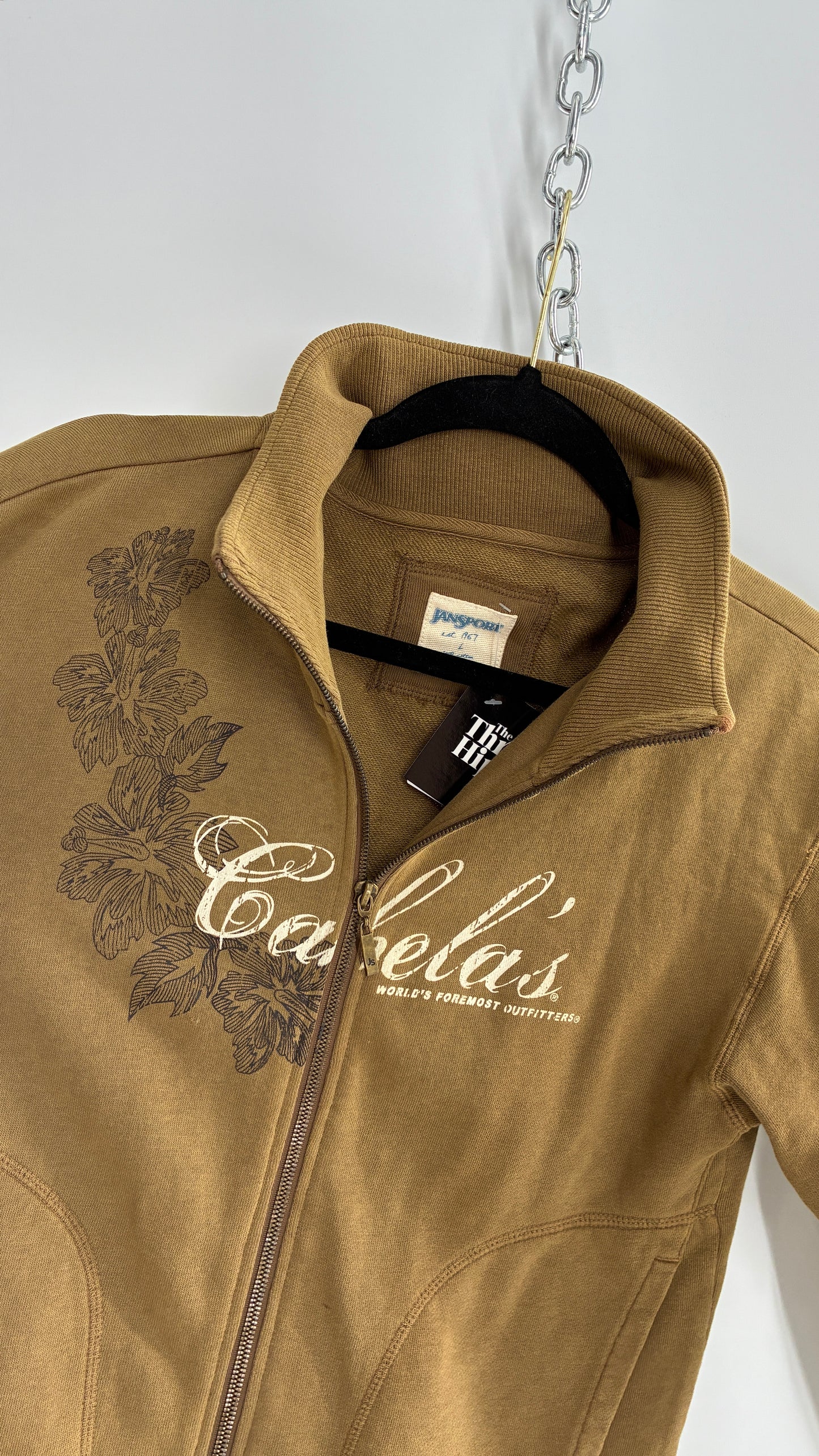 Vintage Cabela’s Tan Zip Front with Patch Details and 2000s Graphic (Large)