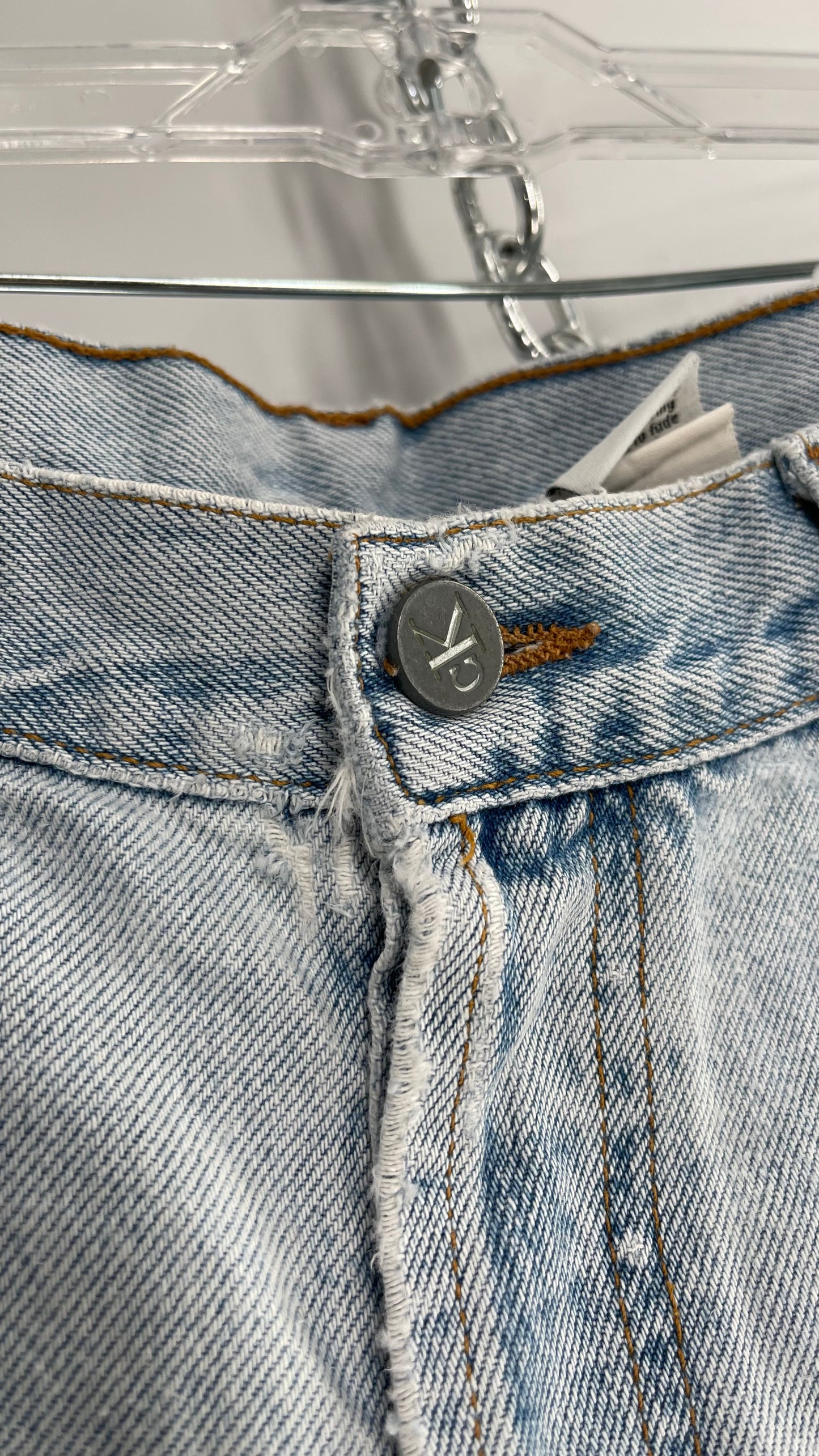 Vintage Calvin Klein Light Wash Jeans (38)