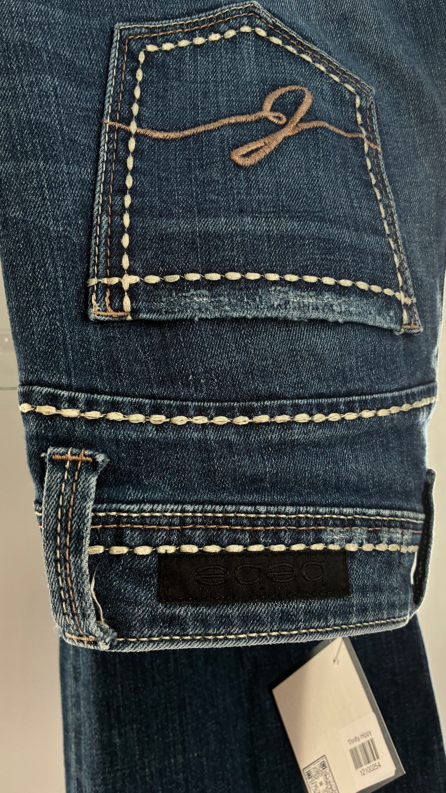 Vintage BEBE Low Rise Bootcut Jeans with Contrast Stitch (27)