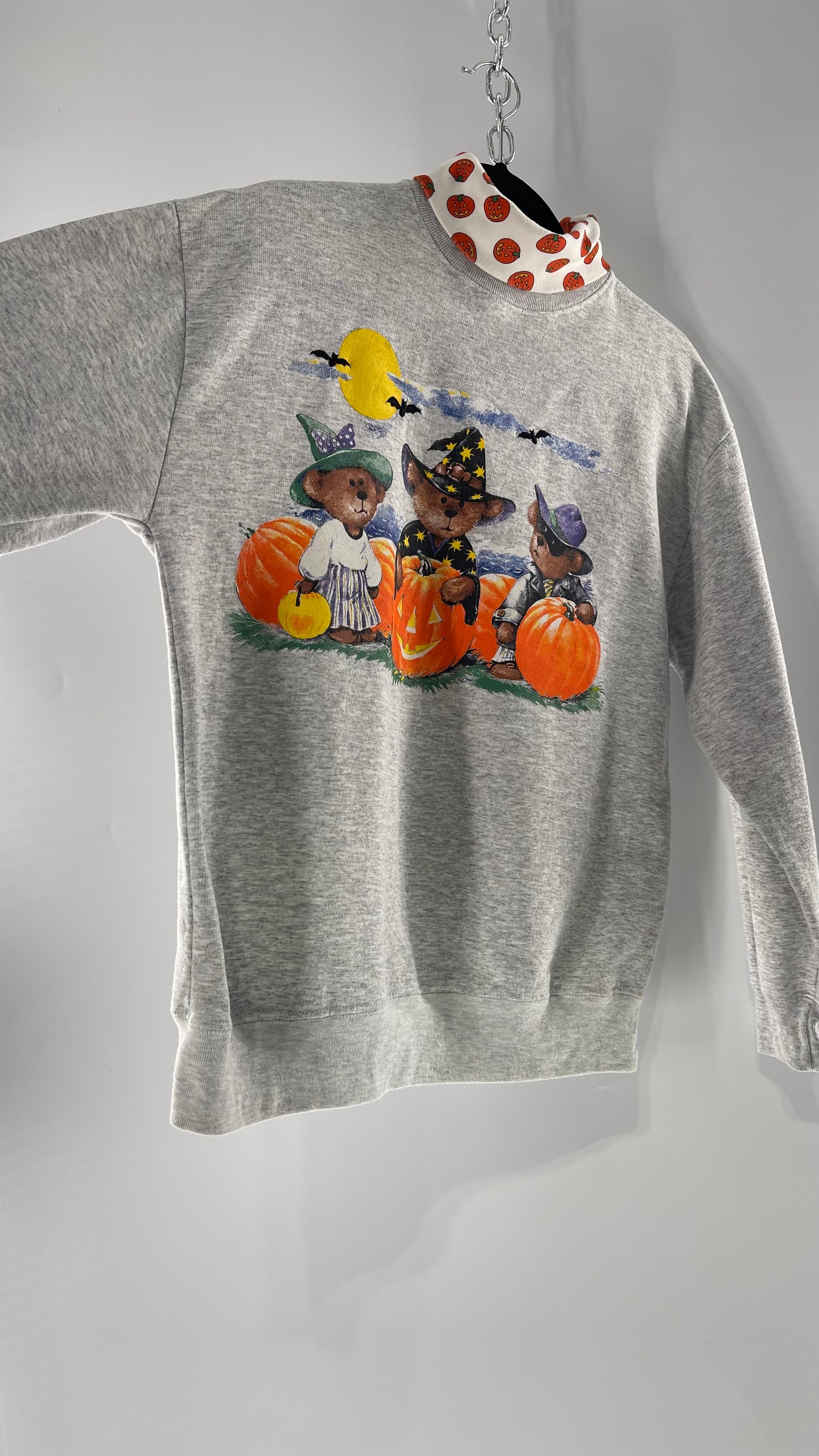 Vintage Halloween Turtle Neck Teddy Bear Sweater (Medium)