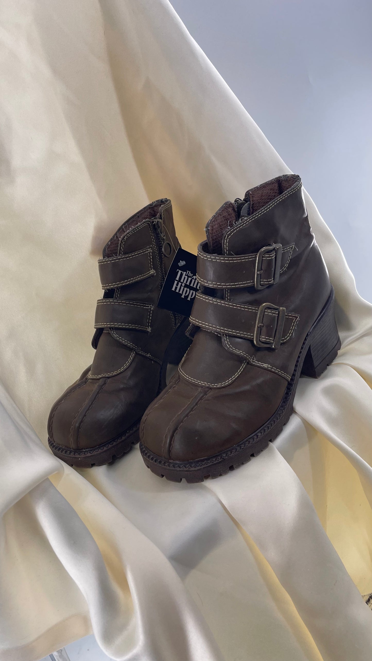 Vintage No Boundaries Brown Chunky Heel Platform Cross Front Buckle Boots (7)