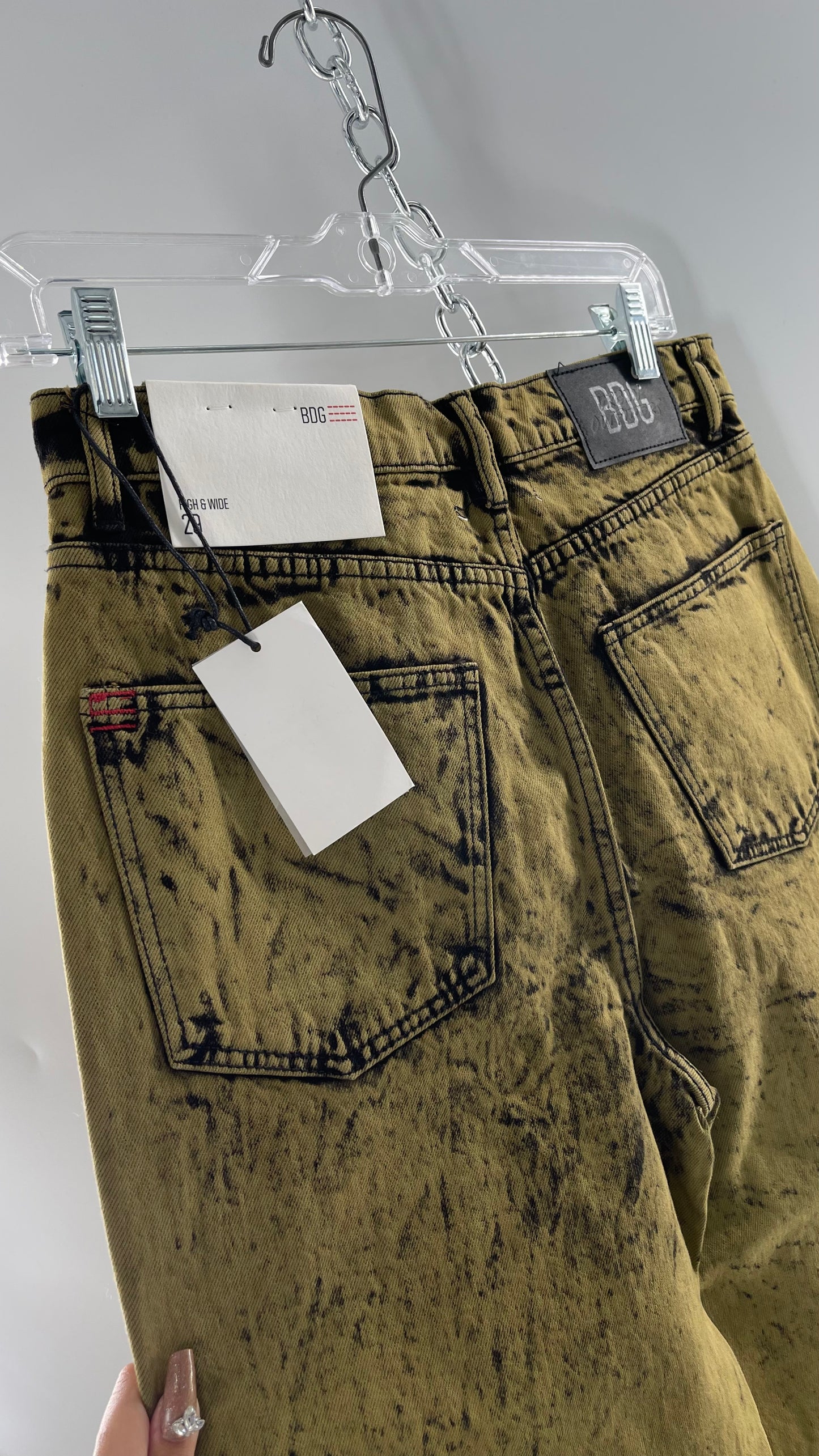 BDG Urban Outfitters Acid Wash Mossy Green High and Wide Jeans with Tags Attached (29)