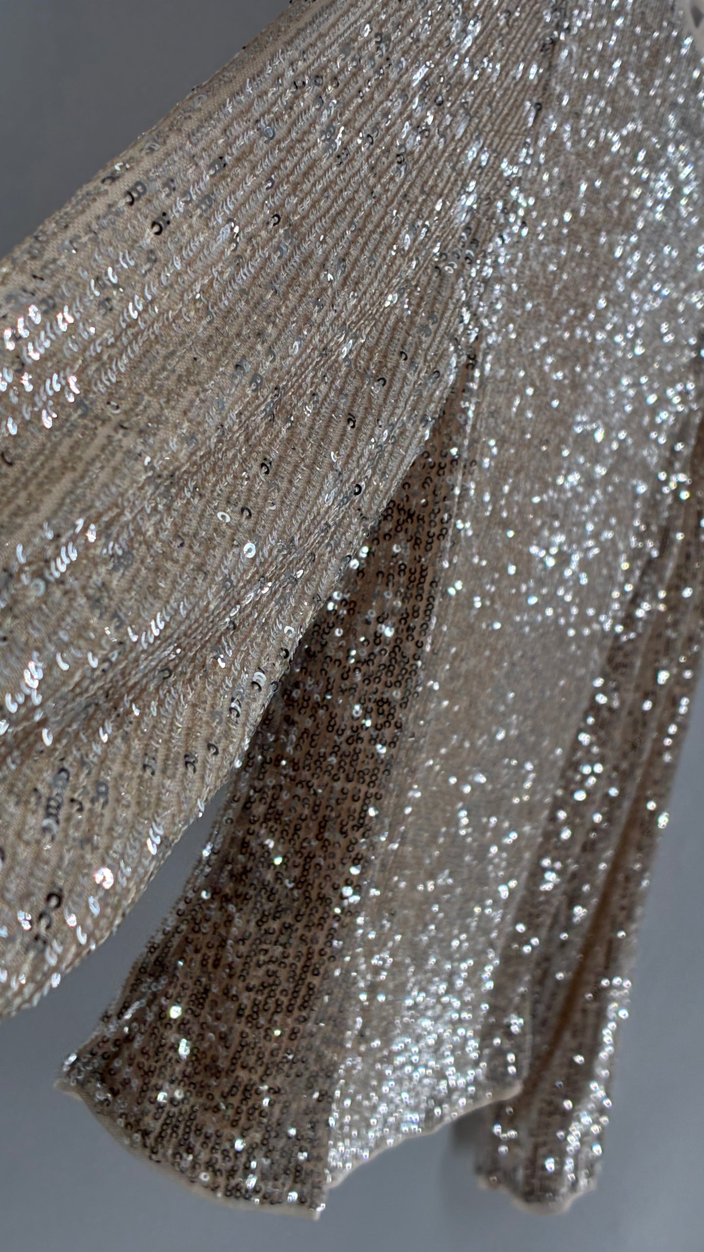 LOFT LOFT Champagne Sequin Long Sleeve Blouse with Tags Attached (XL)