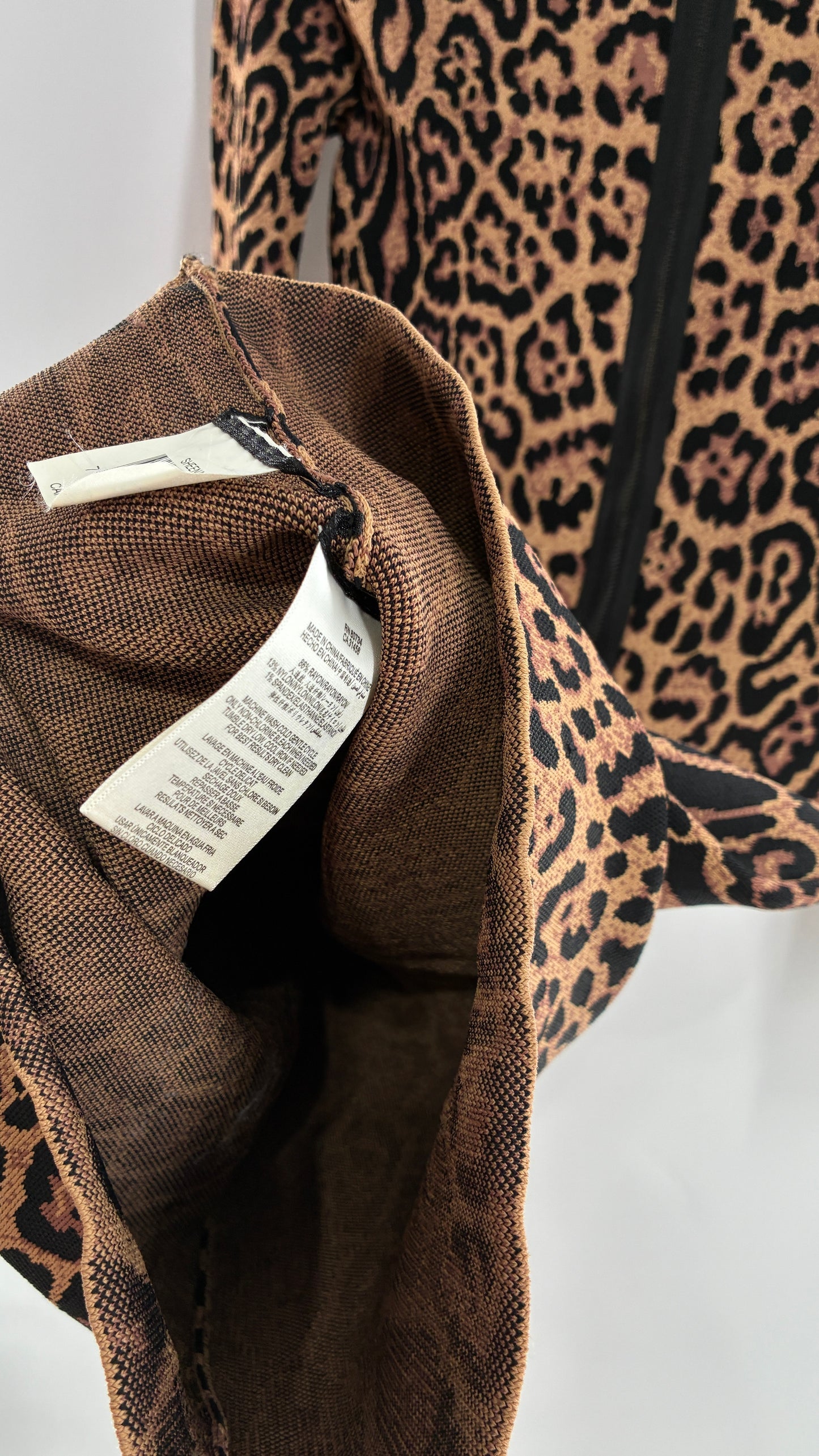 Vintage BCBG MAXAZRIA Sheena Ultra Thick Knit, Compression Leopard/Cheetah Printed Mini Dress (XS)