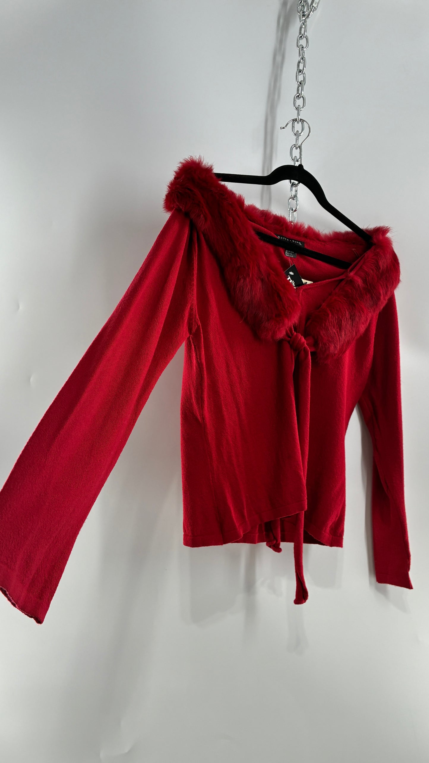 Deadstock Vintage BETTE SUNG Red Tie Bust Cardigan with Genuine Rabbit Fur Collar (Large)