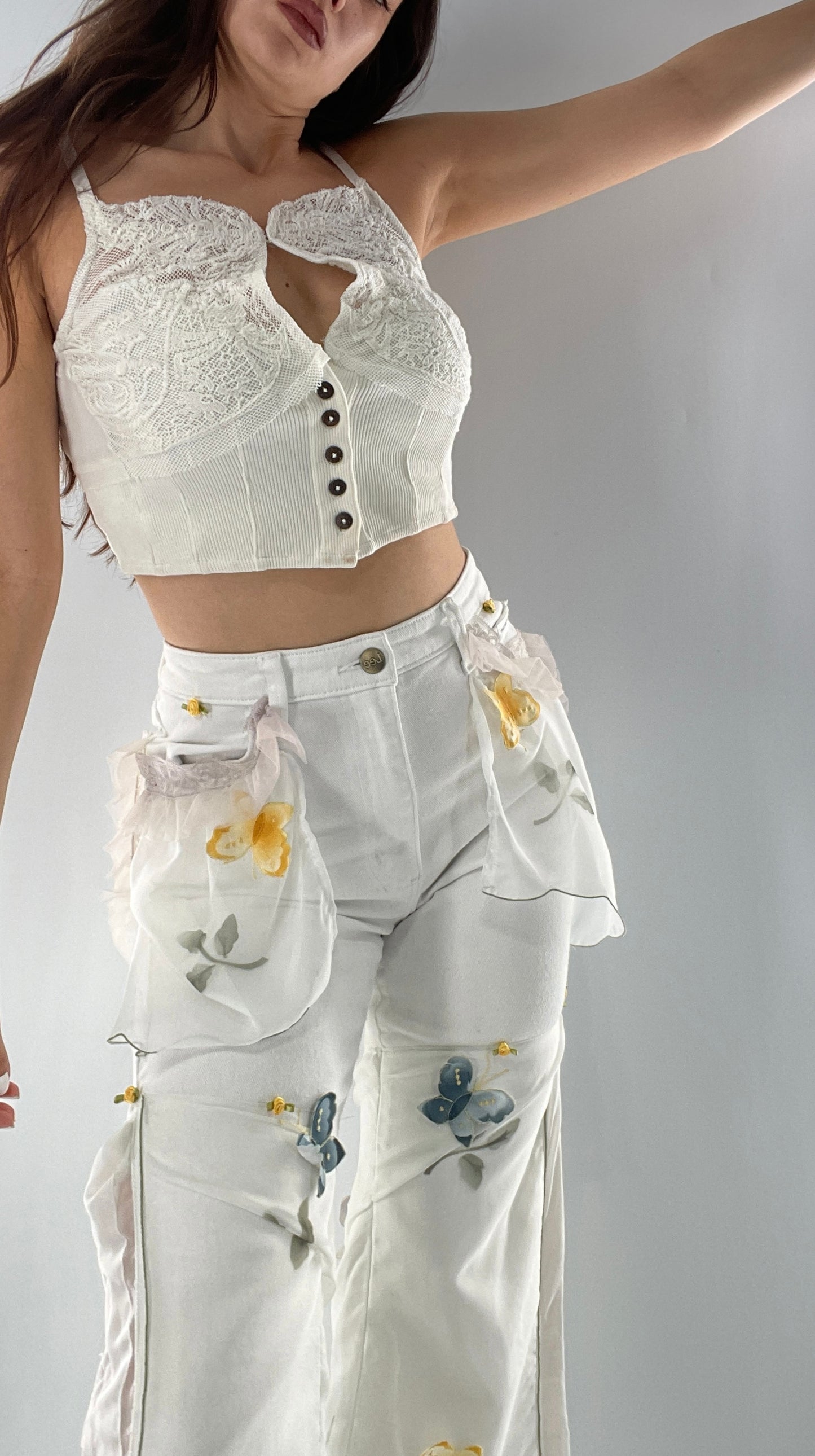 Remade Upcycled Lee White Jeans with Drawstring Adjustable Length, Lace Trim Pockets, Embroidery and Appliqué Details (27)