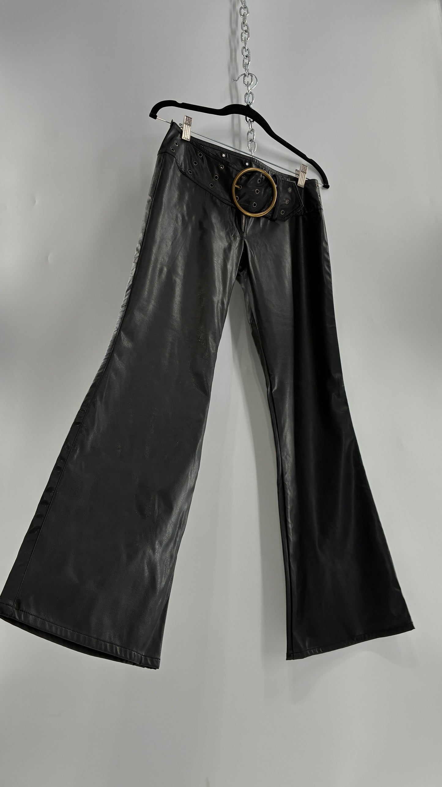 Vintage Toba&Co Tobacco Faux Leather Low Rise Zip Front Kick Flares with Wide Grommet Covered Bronze Circle Buckle Belt (S)