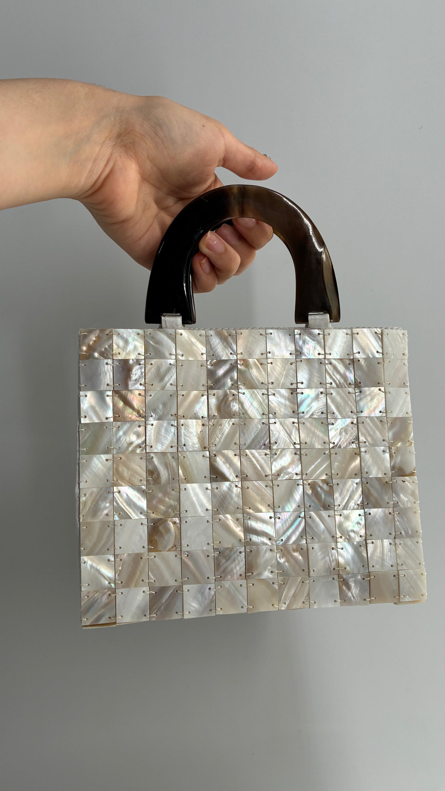 Vintage Seashell Off White Tile Mini Hand Bag