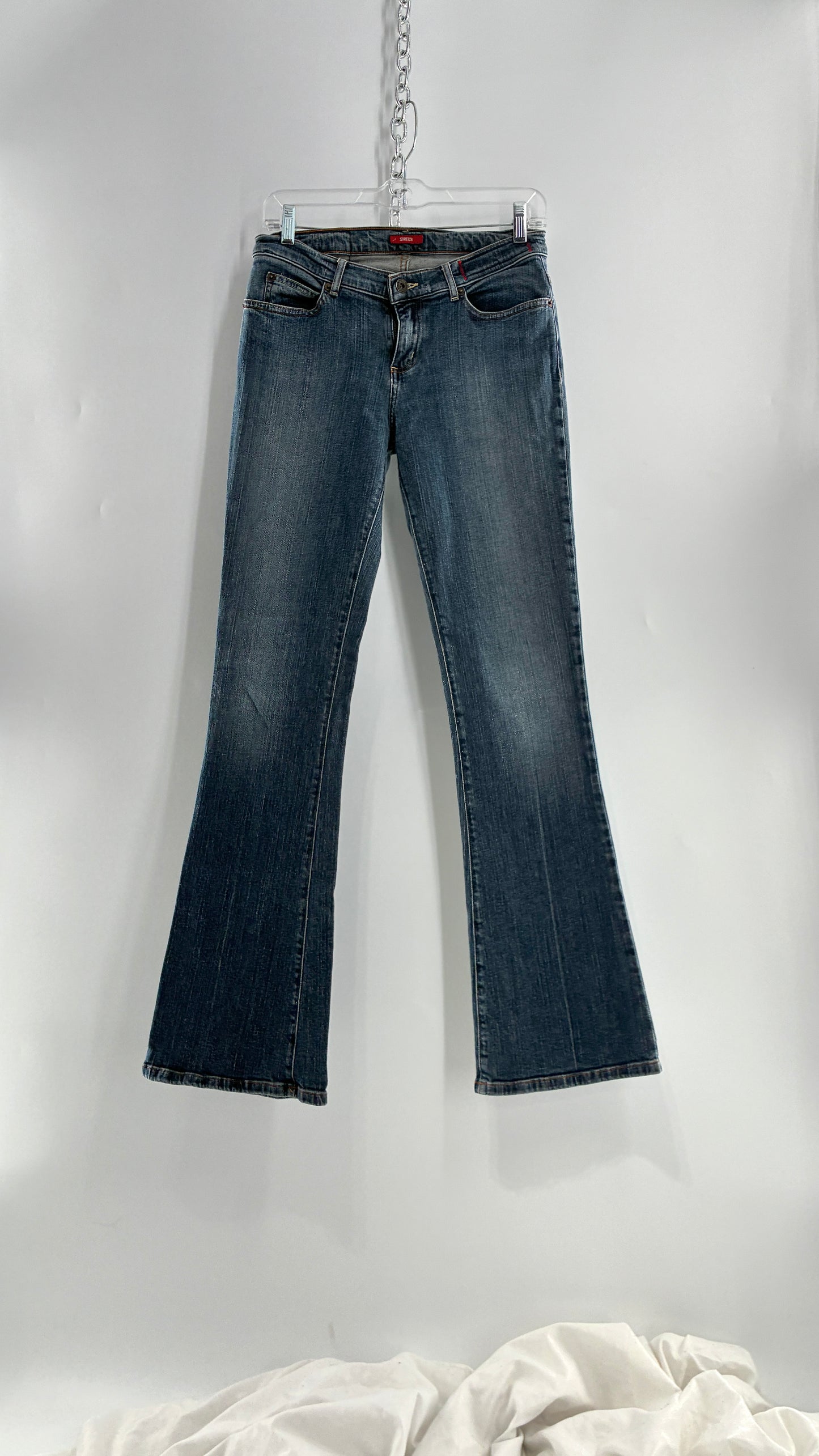 Vintage GUESS Light Wash Kick Flare Jeans (28)