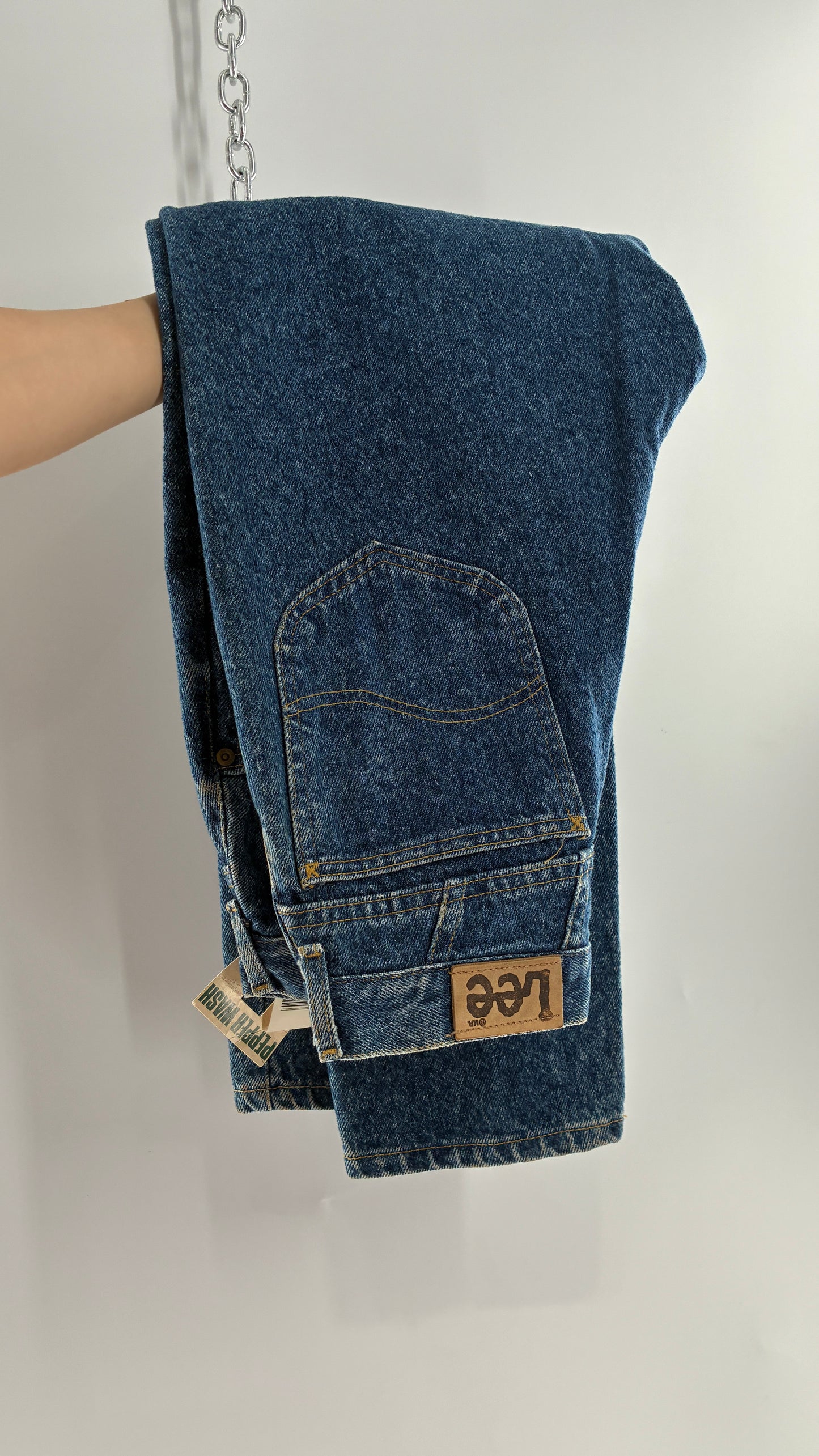Deadstock Vintage 1980s Lee Stone Wash Mom Jean (12P)