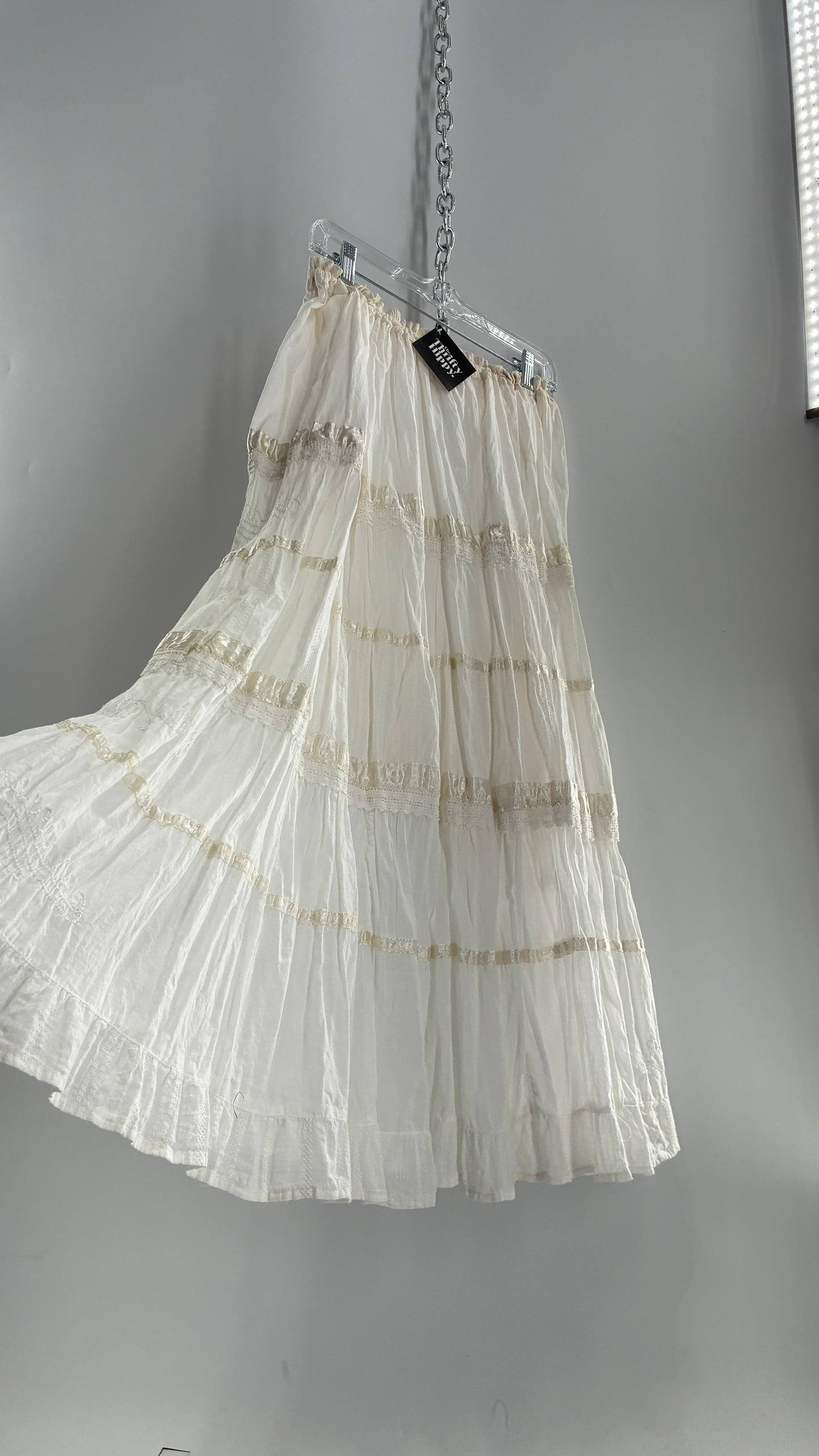Vintage Tiered Skirt with Ribbon and Lace Trim (OS)