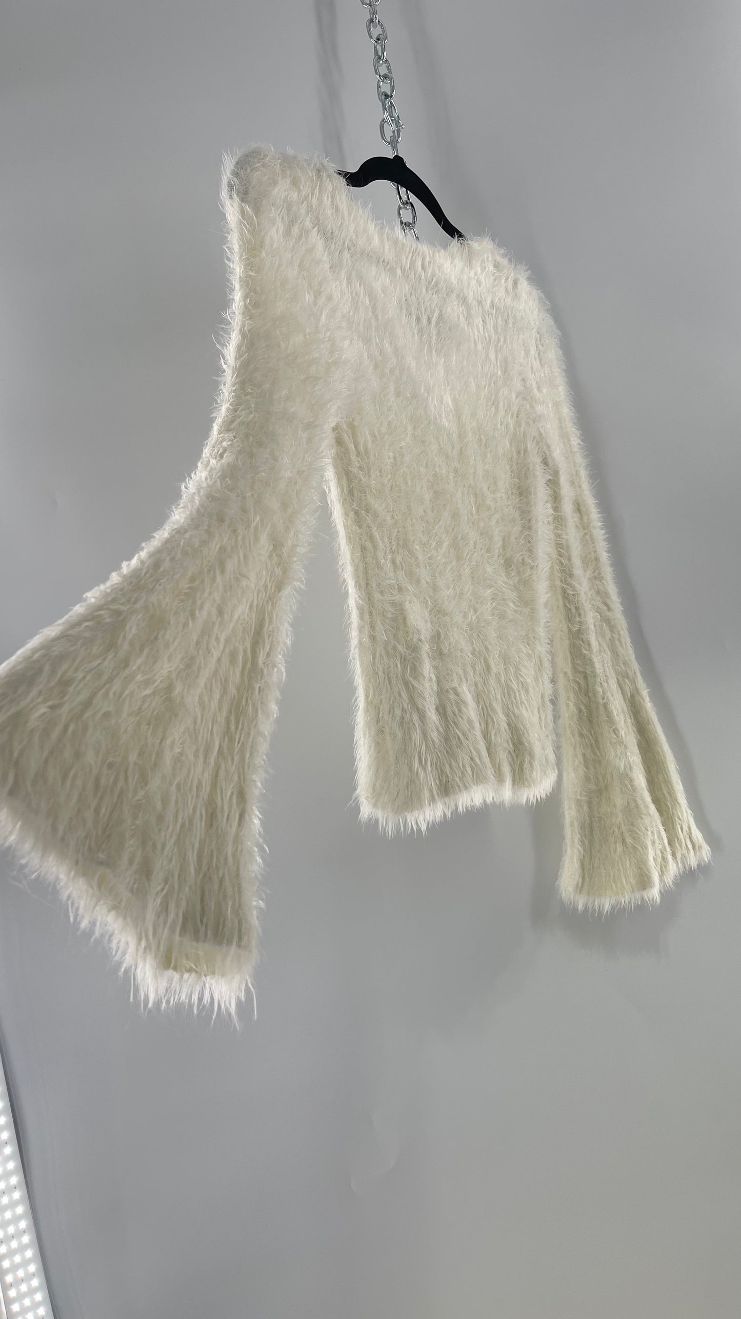 LA Hearts White Fuzzy Bell Sleeve V Neck Sweater (Large)