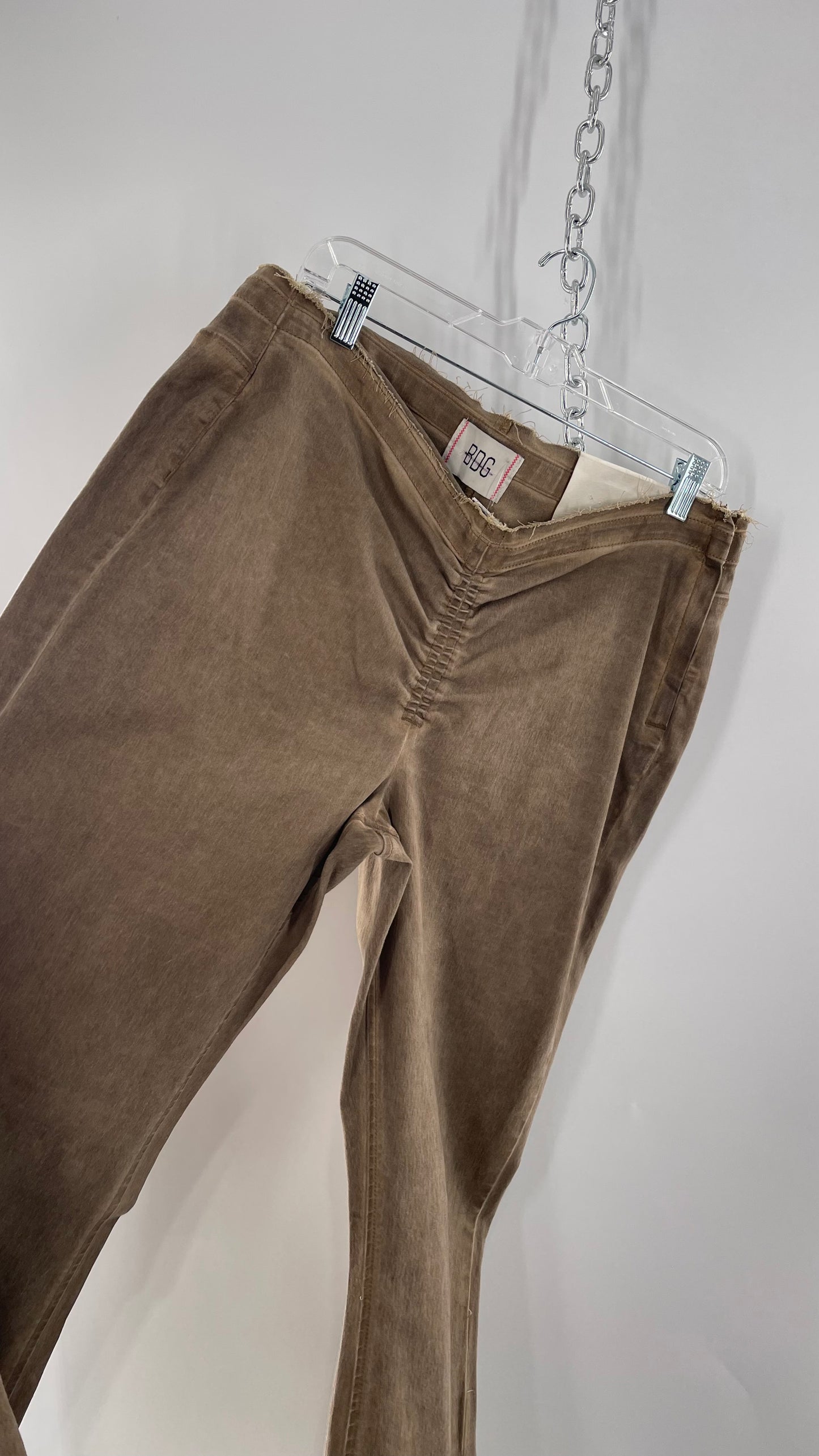 BDG Brown Scrunch Front Kick Flare Bell Bottoms with Side Zipper (33)