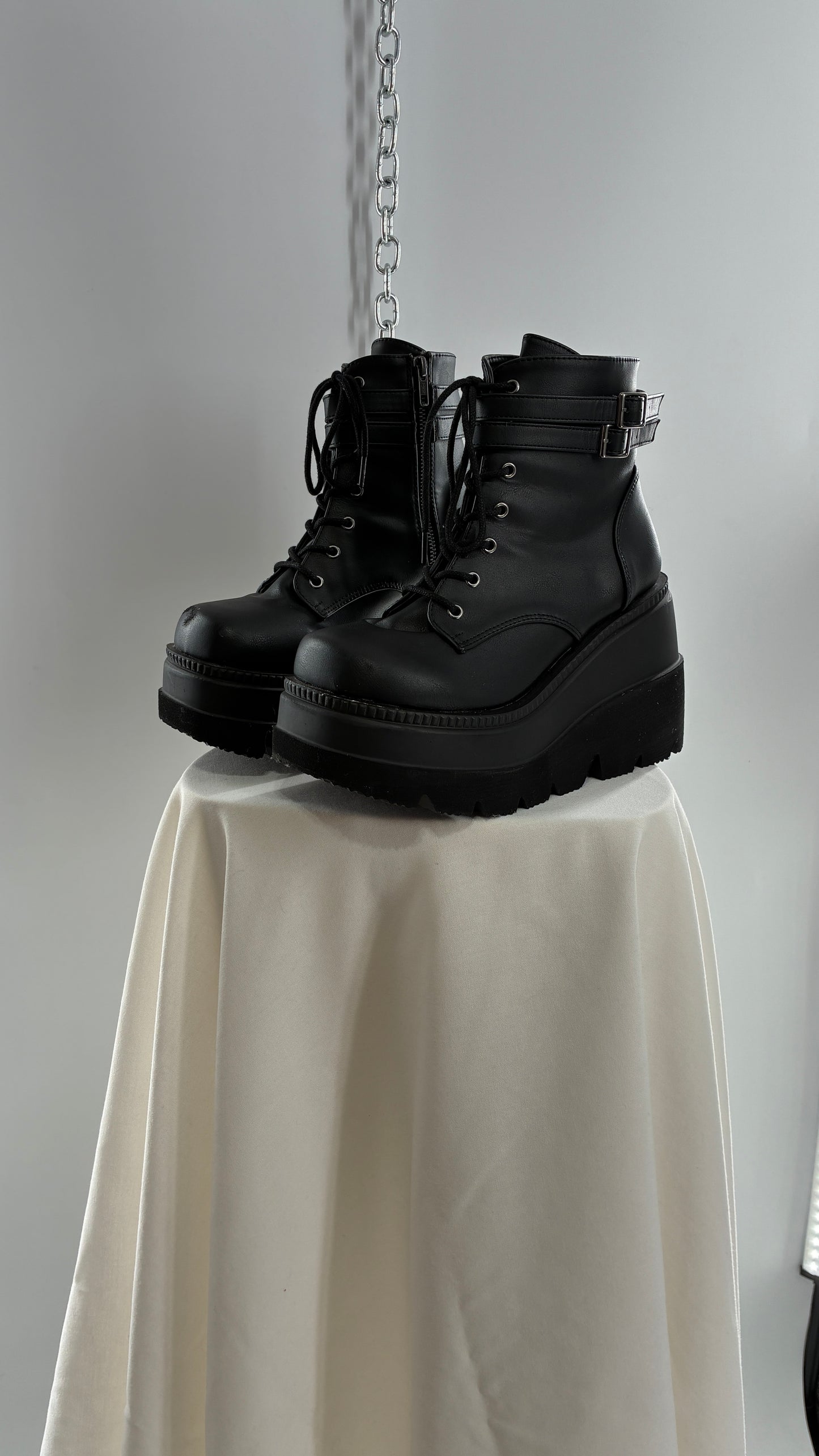 DEMONIA Shaker-52 Black Platform Wedge Combat Boots (9)