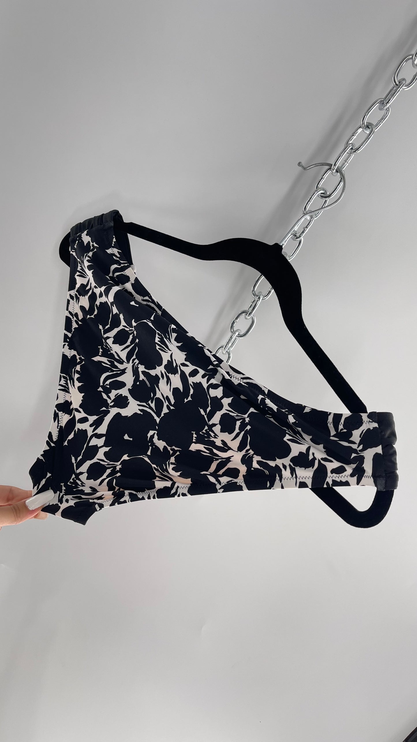 Sea Folly Anthropologie Black and White Swim Bottoms (Medium)