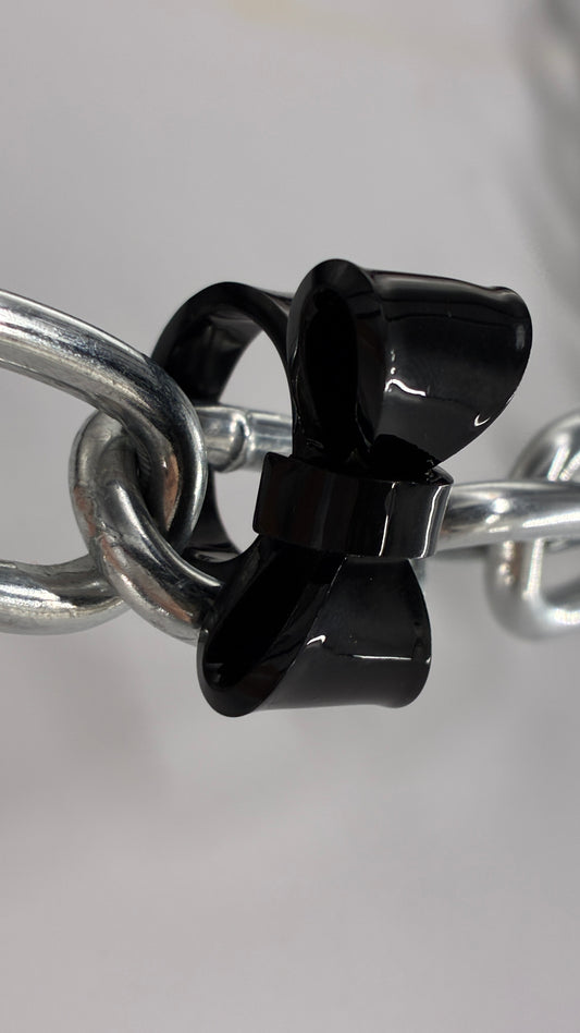 Black Plastic Adjustable Bow Ring