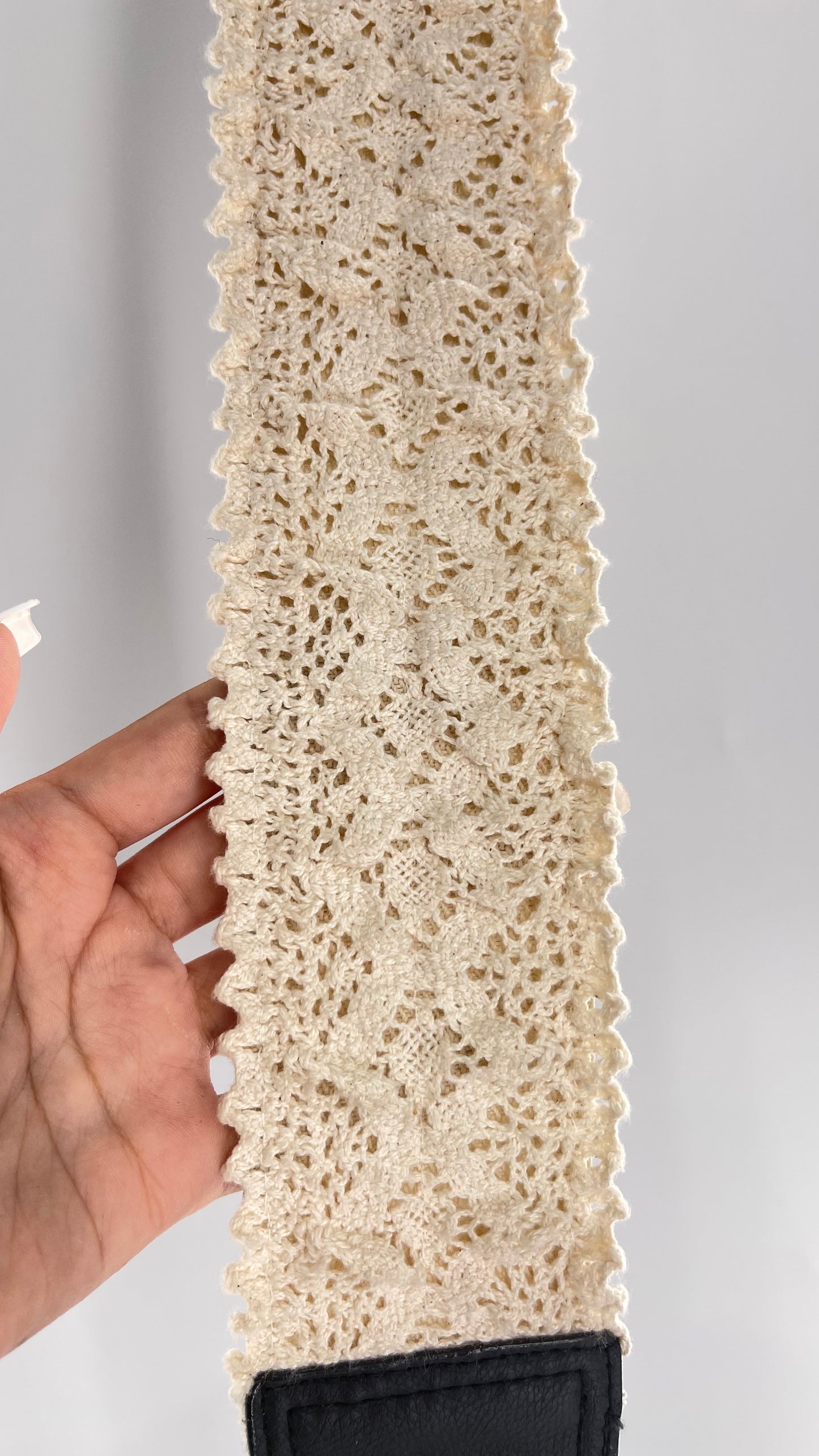 Free People Cream Color Lace Elastic Belt Size S/M