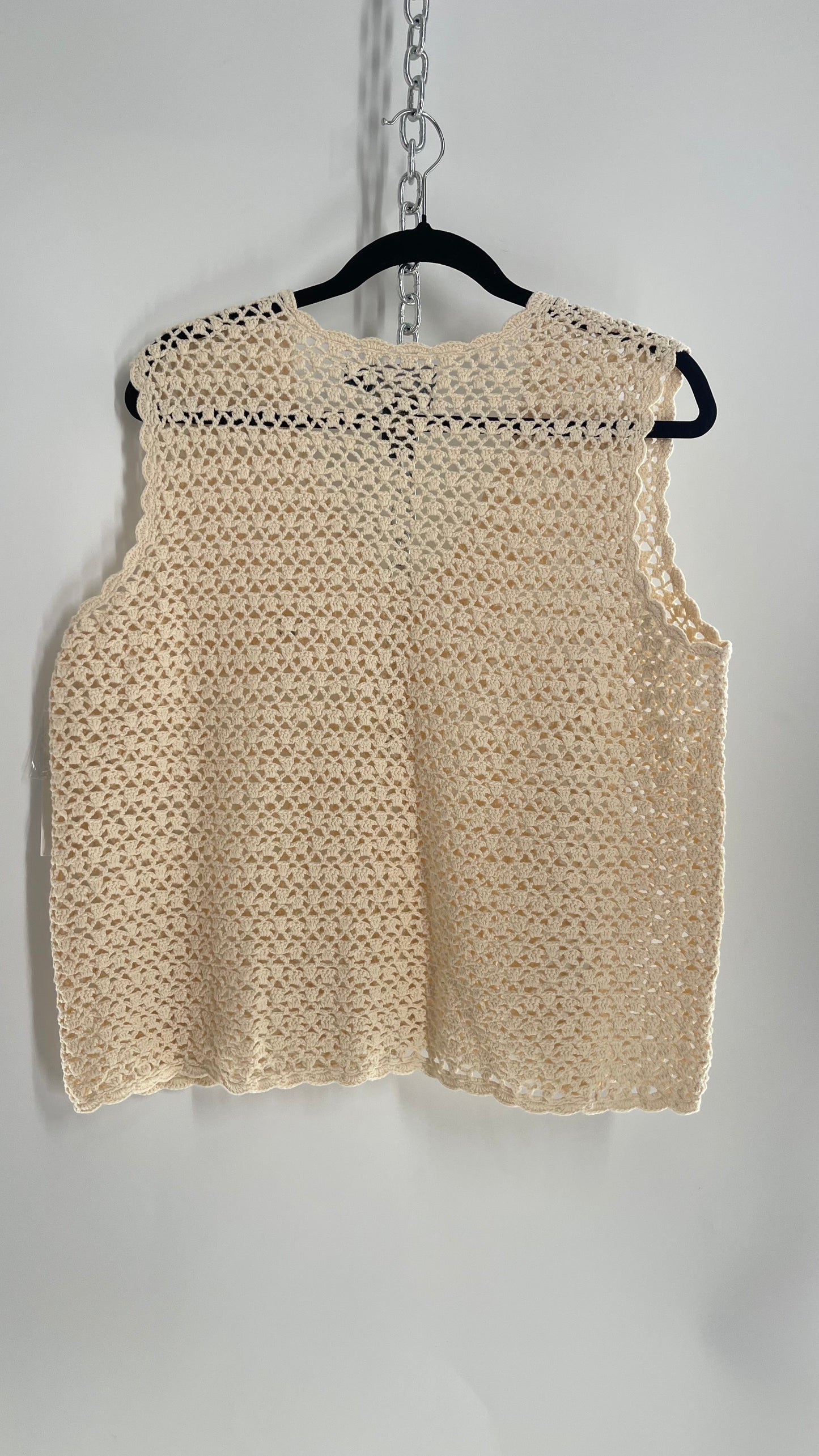 Deadstock Vintage Cabela’s Beige Crochet Knit Vest with Tags Attached (Large)