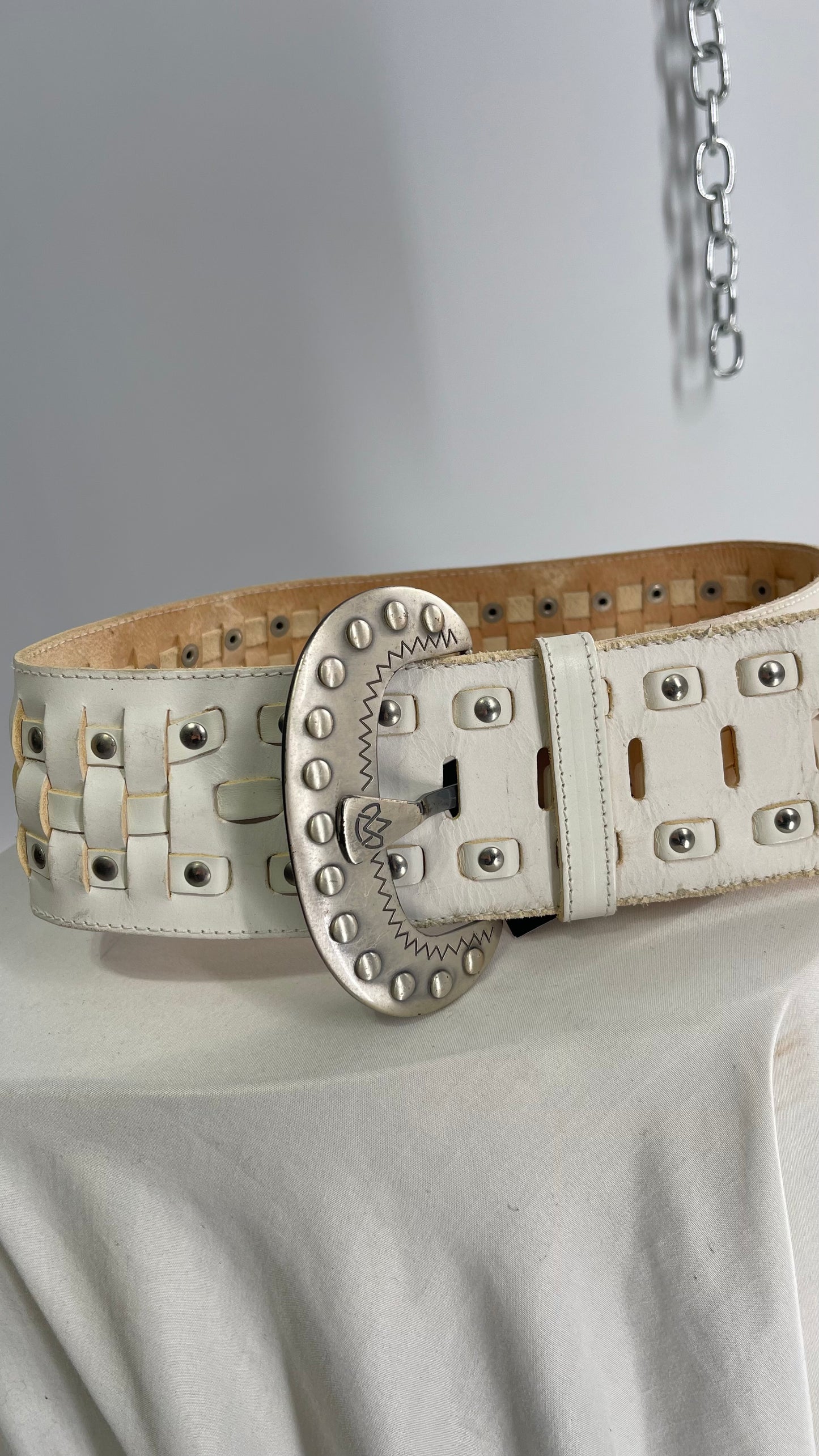 AVIÓN Wide Width Basket Woven Belt with Studs and Engraved Buckle (Small)