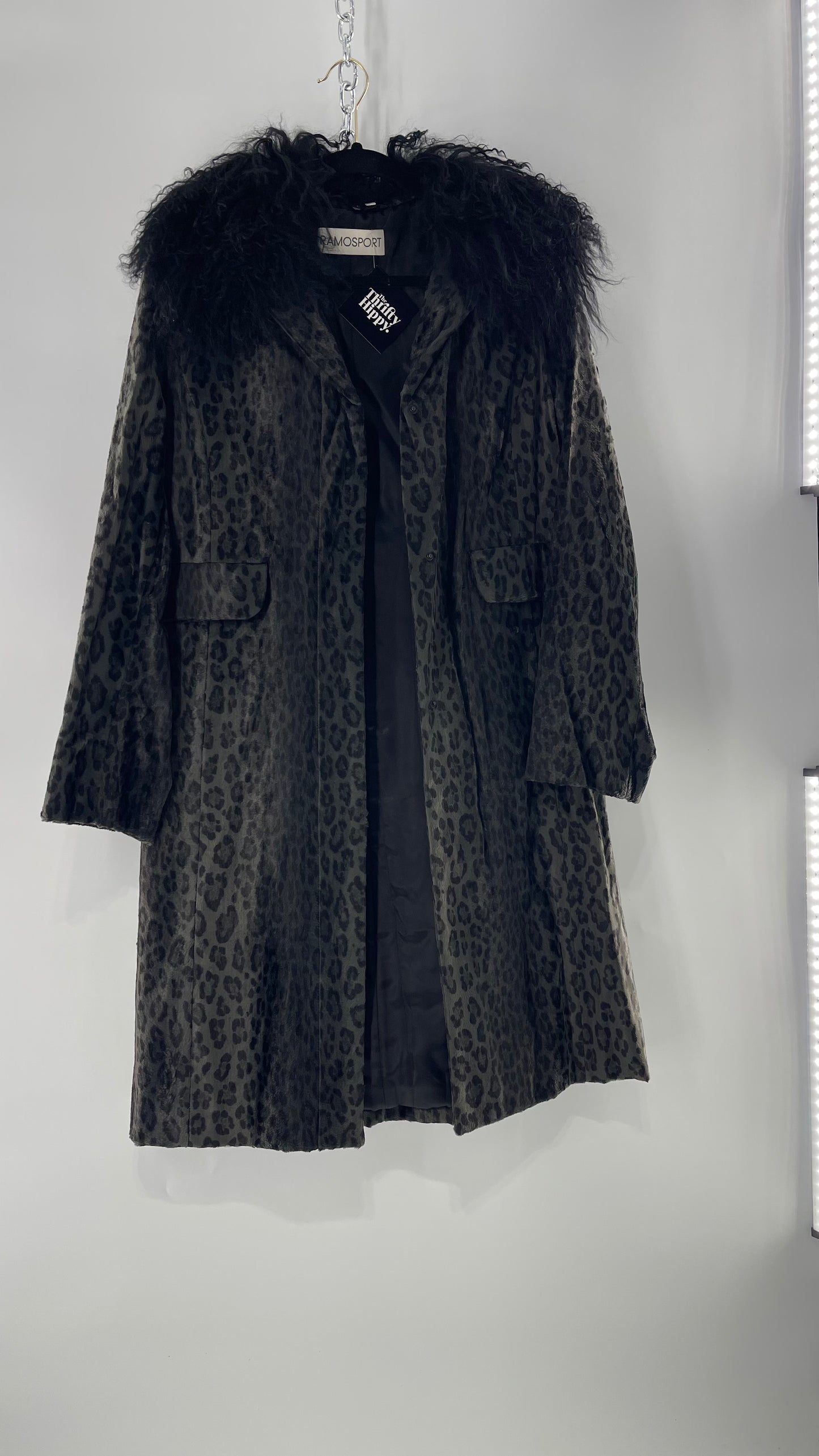 Vintage Romanian RAMOSTEPH Black/Gray Leopard Print Coat with Mongolian Fur Collar (Medium)