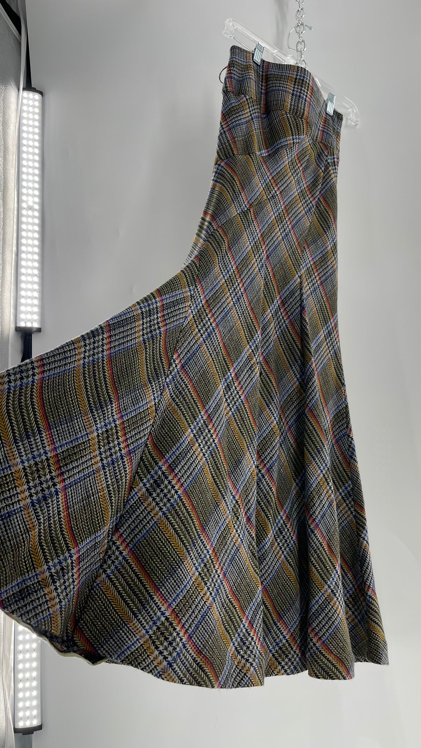 Elevenses 87% Wool Plaid Asymmetric Swirl Seam and Pleated Voluminous Hem (0)