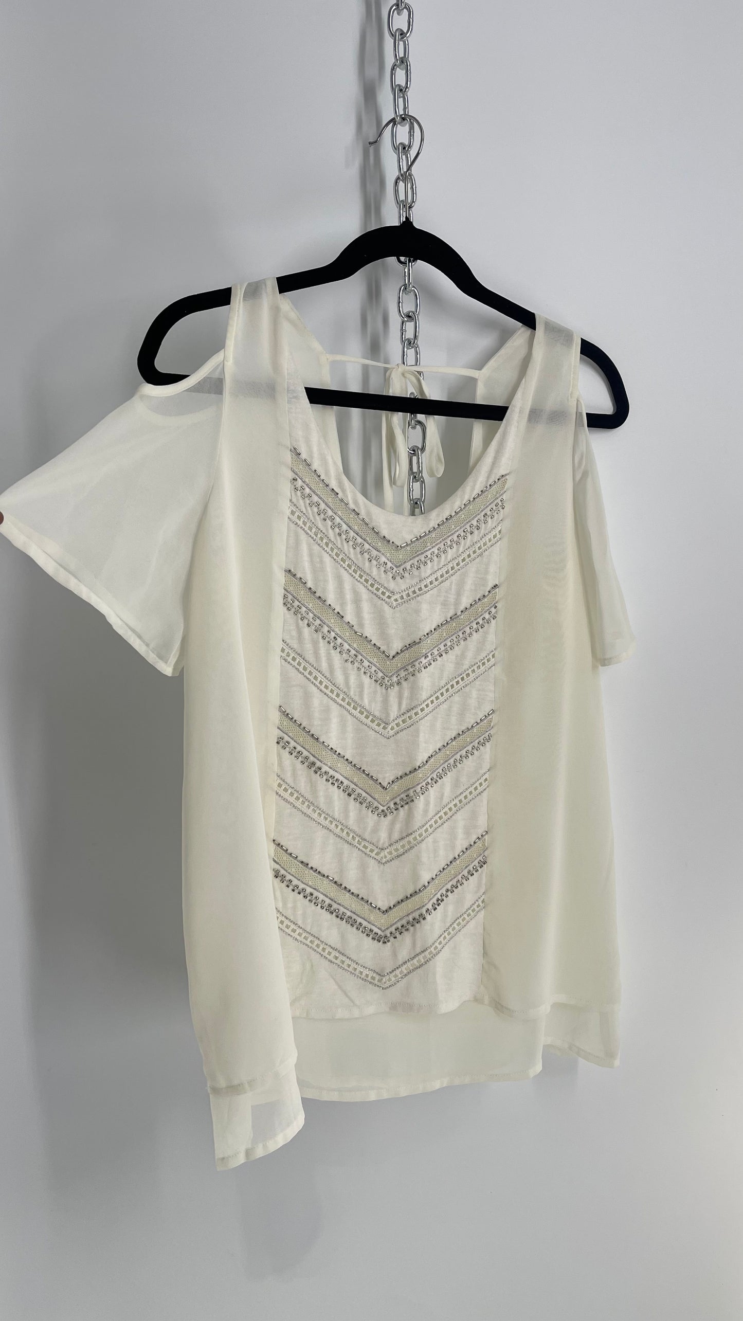 BKE White Cold Shoulder Short Sleeve Blouse with Beaded Panel (Medium)