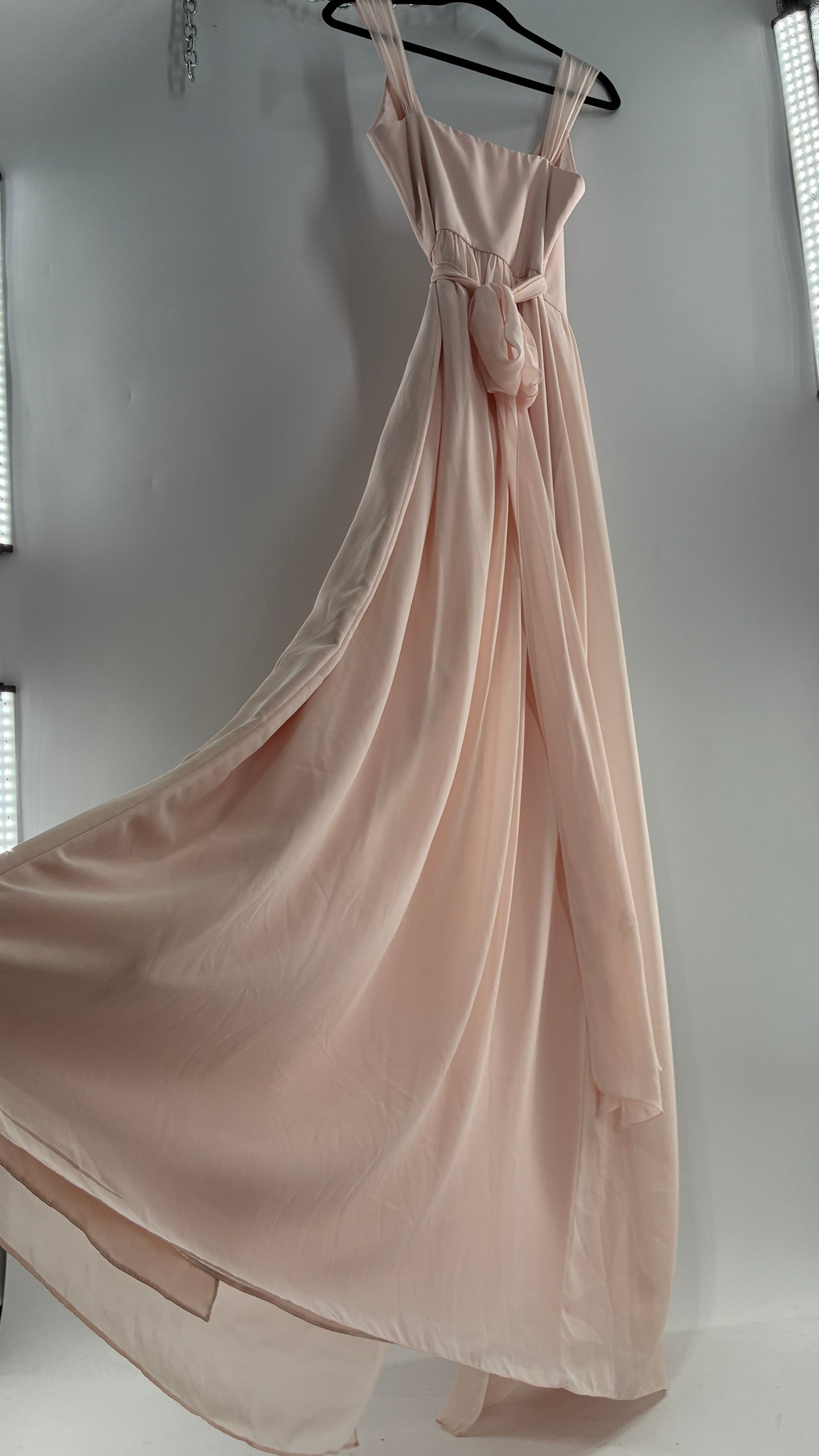 CEREMONY Joanna August Ballet Slipper Pink Vented Gown with Tied Waist (Small)