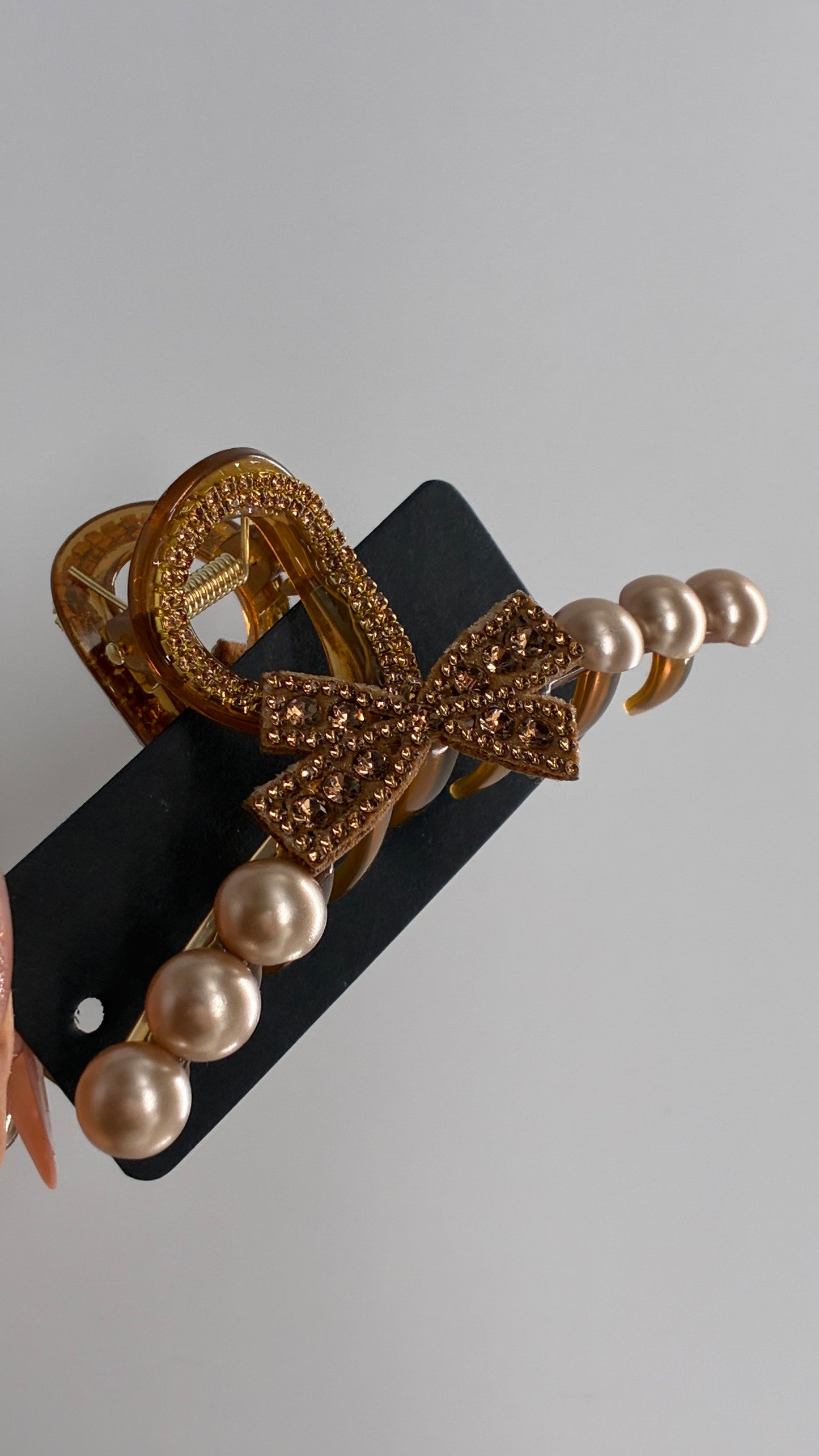 Tan Pearl Rhinestone Claw Clip