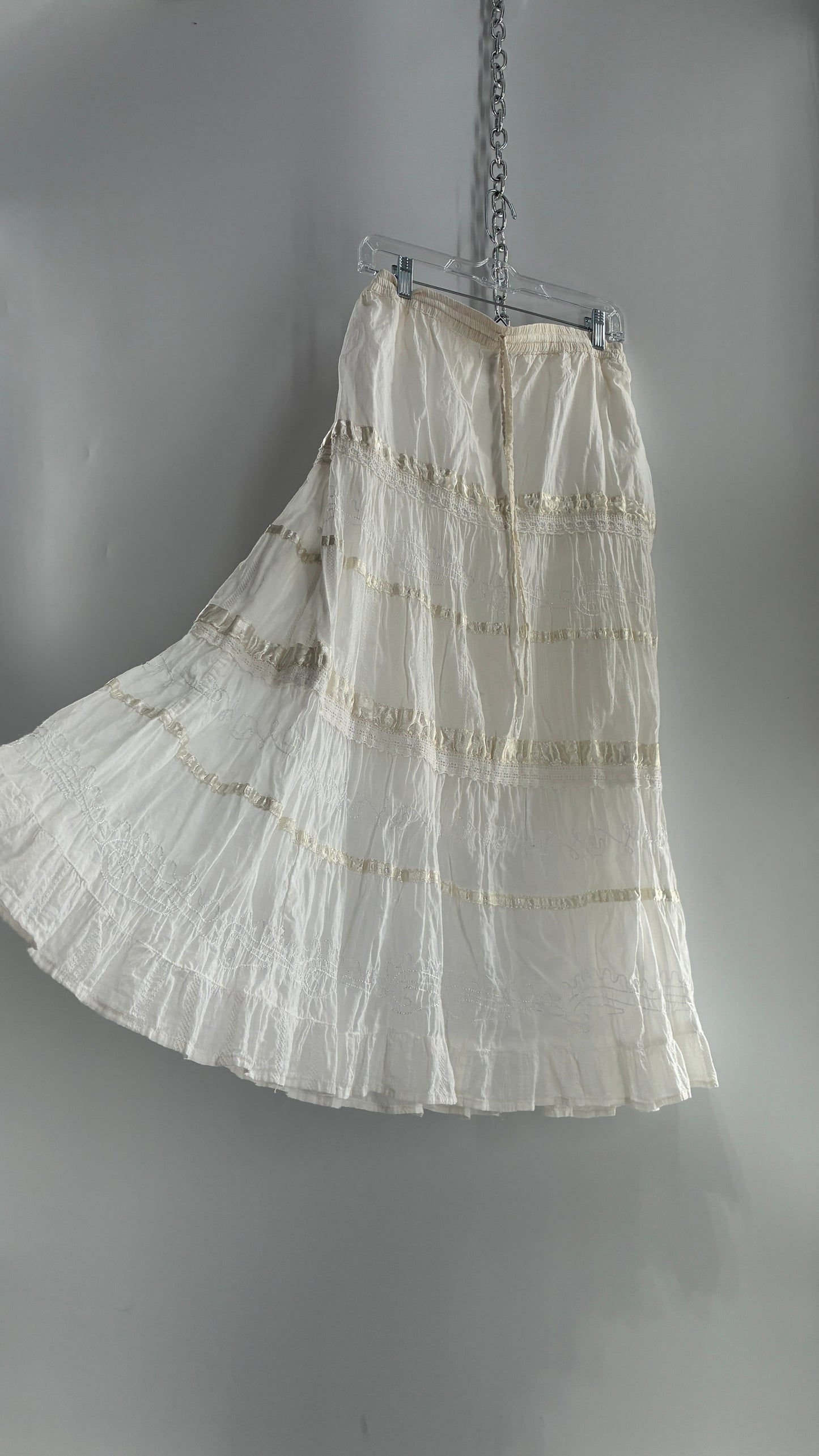 Vintage Tiered Skirt with Ribbon and Lace Trim (OS)