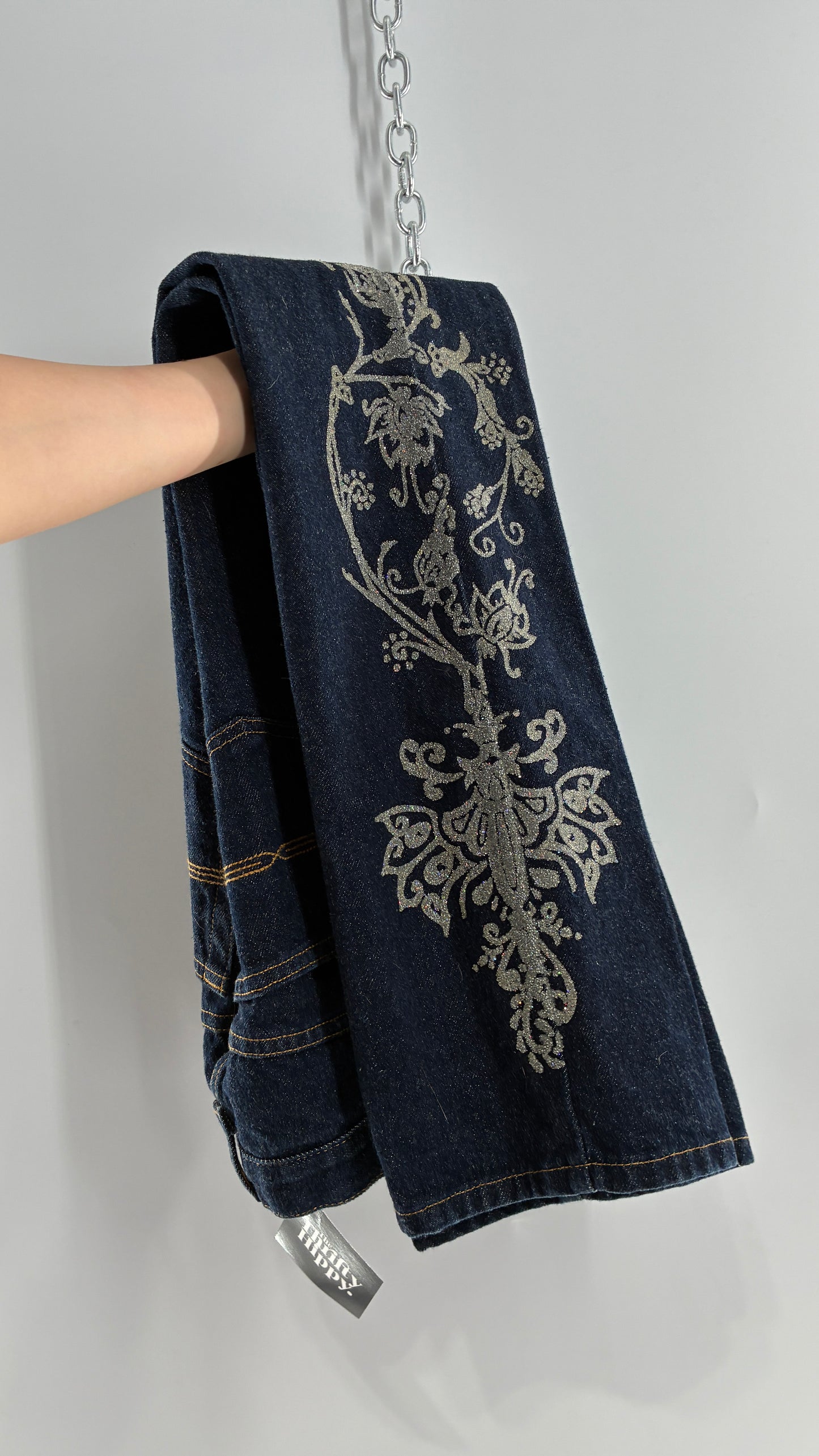 Vintage EXPRESS JEANS Dark Wash with Iridescent, Embellished, Textured Design Running Down Pant Leg (3/4)