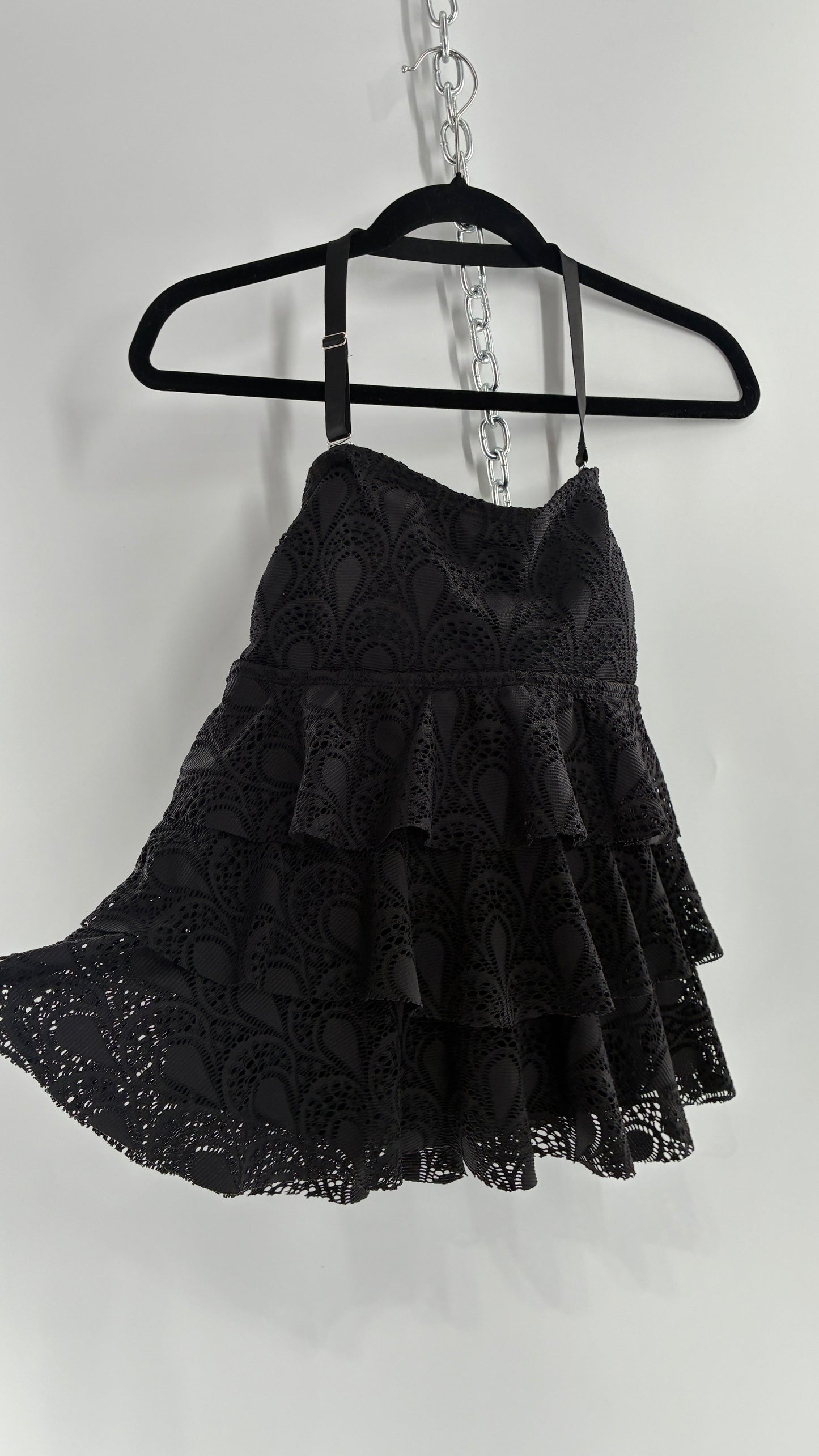 Vintage ISLAND ESCAPE Black Ruffled Heavy Lace Sleeveless with Built in Bra (10)